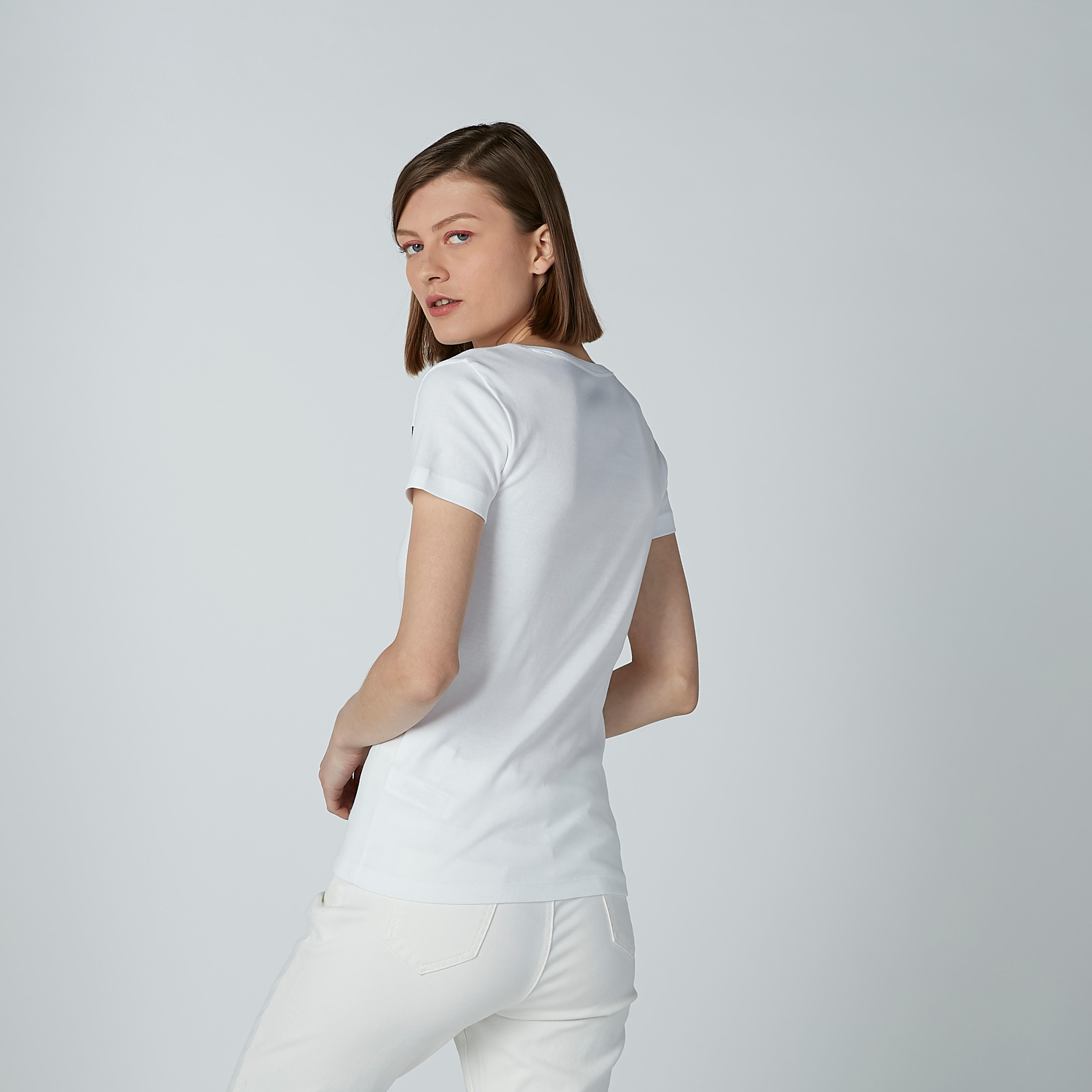 تيشيرت سادة بياقة V وأكمام قصيرة-women-clothing-tshirts-image-3