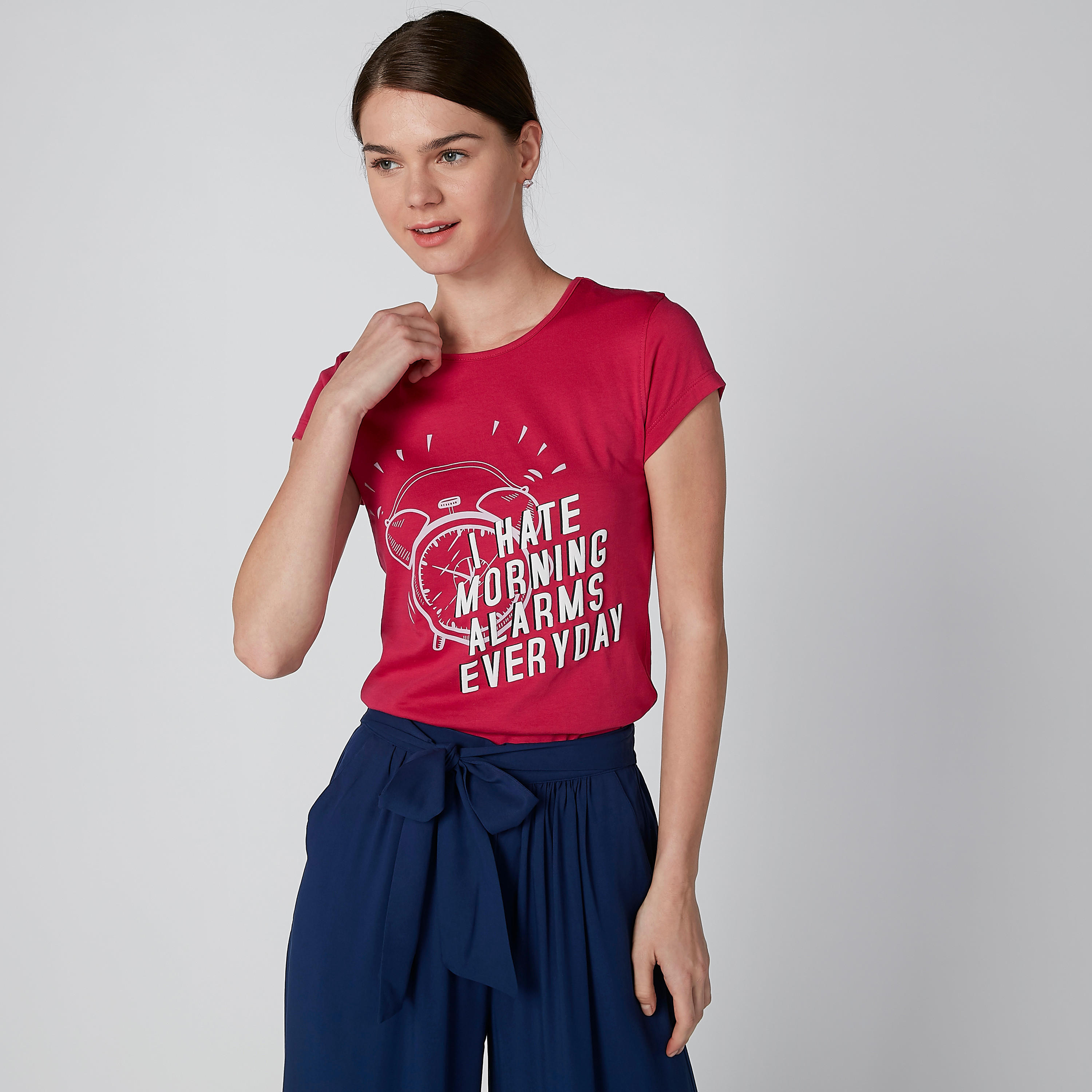 تيشيرت بياقة مستديرة وأكمام كاب وطبعات-women-clothing-tshirts-image-1