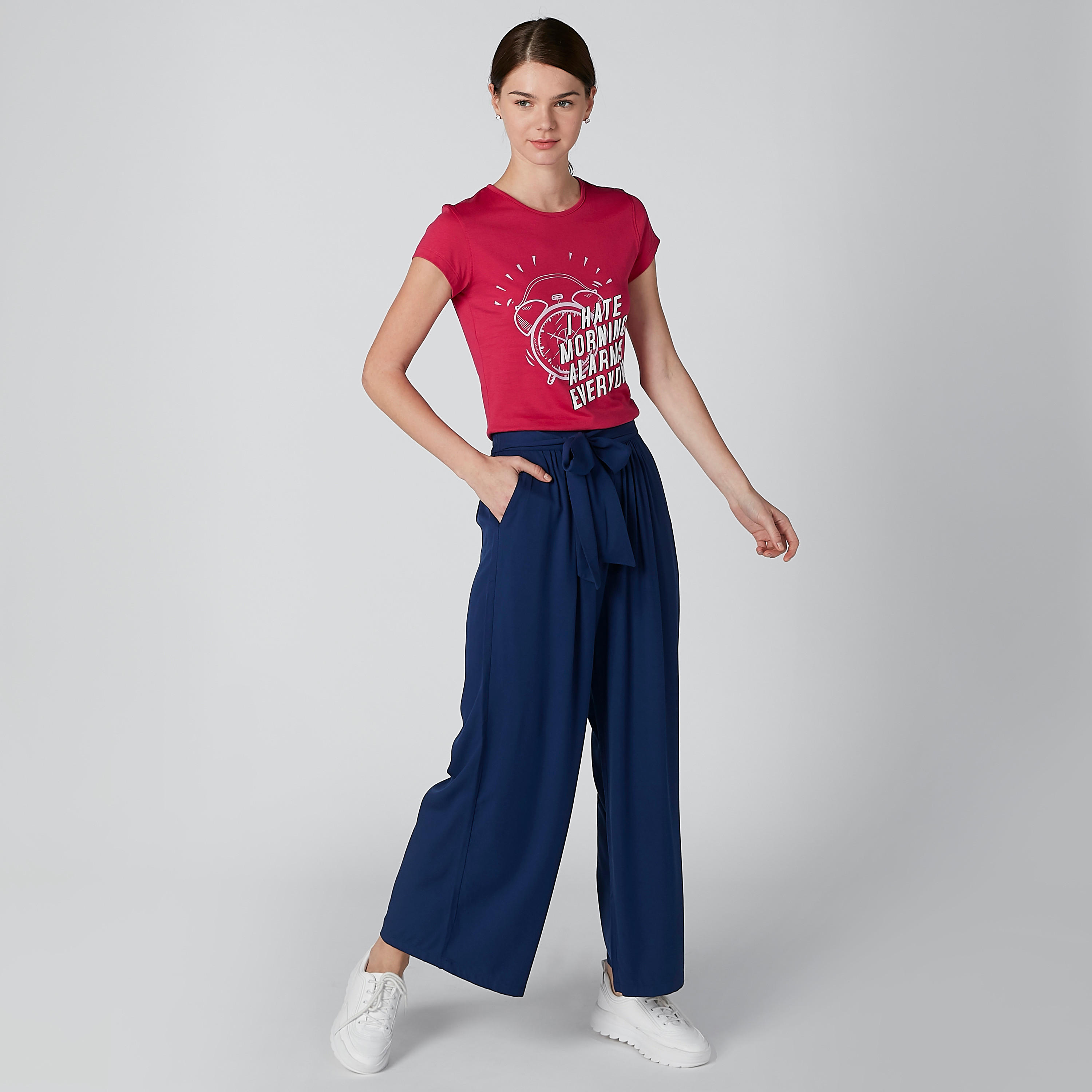 تيشيرت بياقة مستديرة وأكمام كاب وطبعات-women-clothing-tshirts-image-3