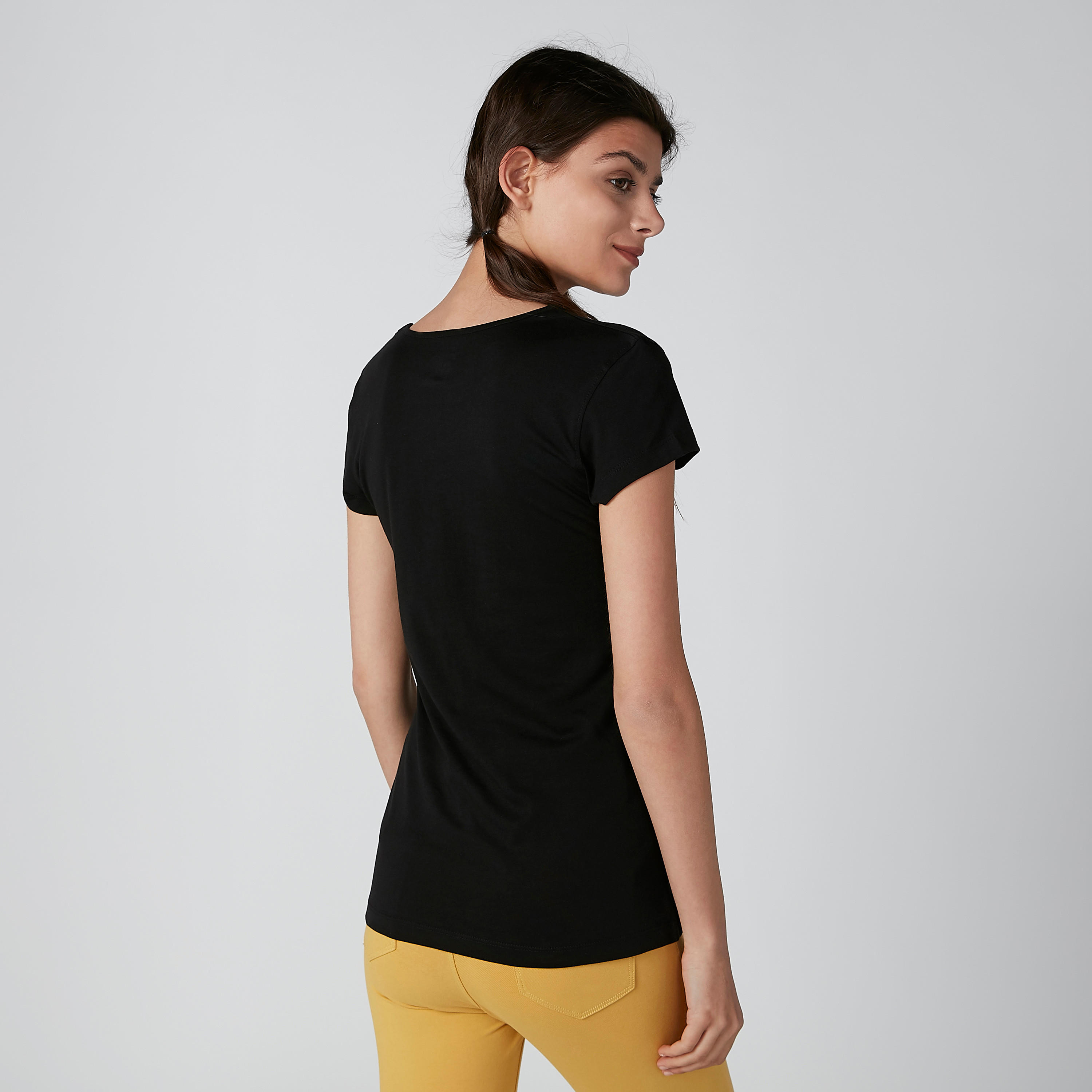 تيشيرت بياقة مستديرة وأكمام كاب وطبعات-women-clothing-tshirts-image-2