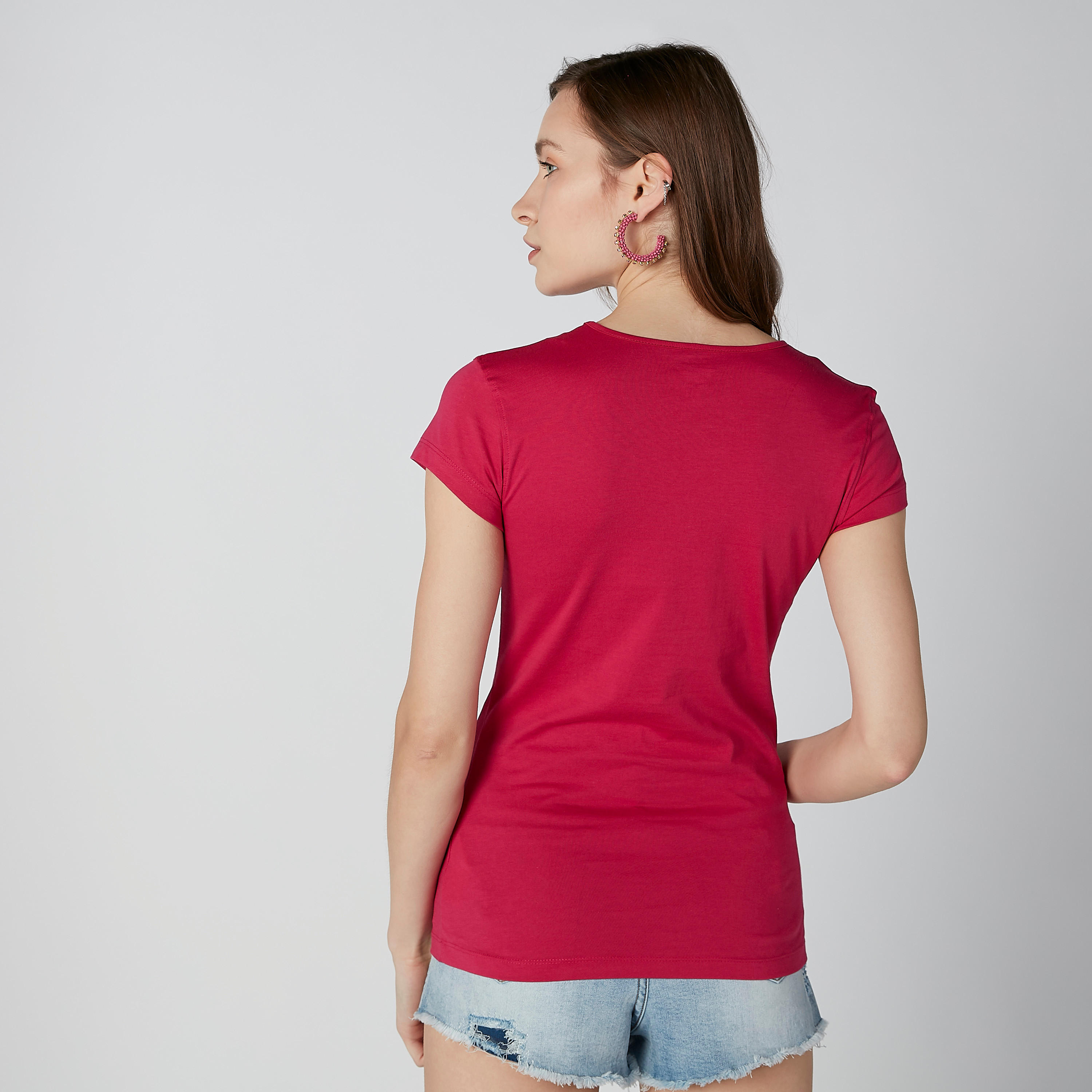 تيشيرت بياقة مستديرة وأكمام كاب وطبعات-women-clothing-tshirts-image-3