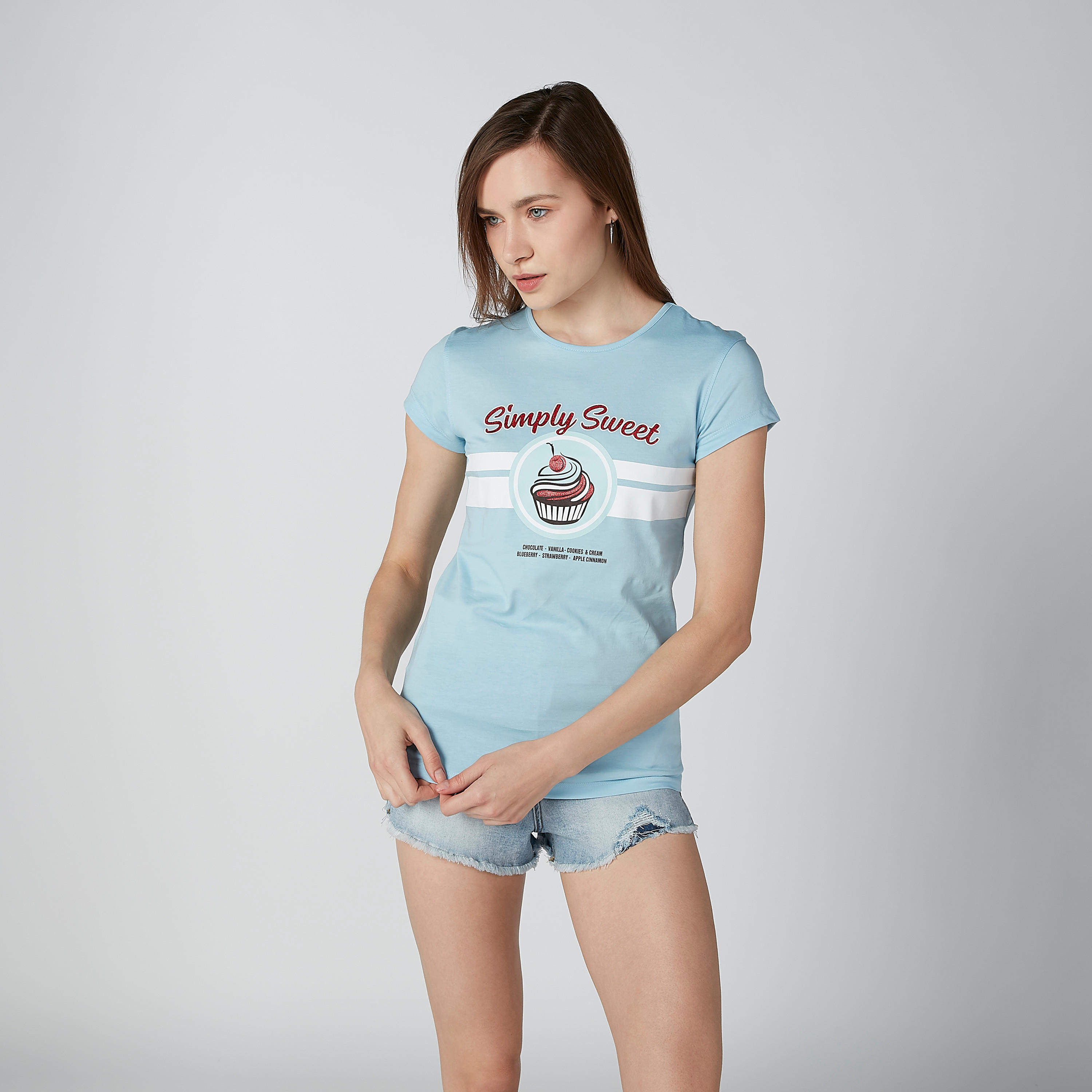 تيشيرت بياقة مستديرة وأكمام كاب وطبعات-women-clothing-tshirts-image-2