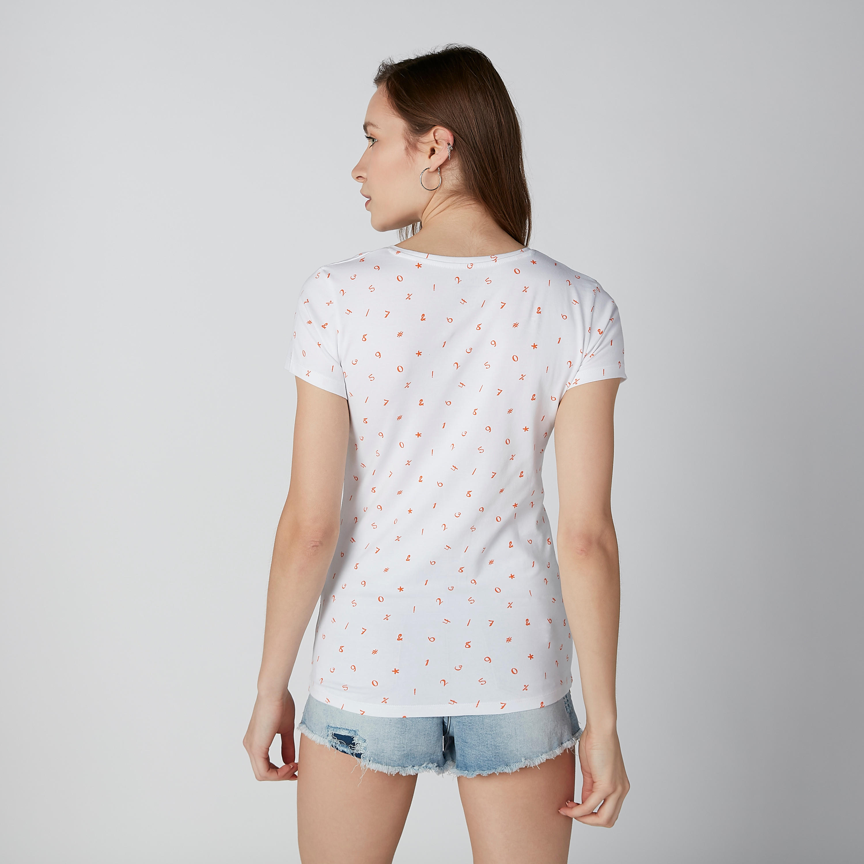 تيشيرت بياقة V وأكمام كاب وطبعات-women-clothing-tshirts-image-2