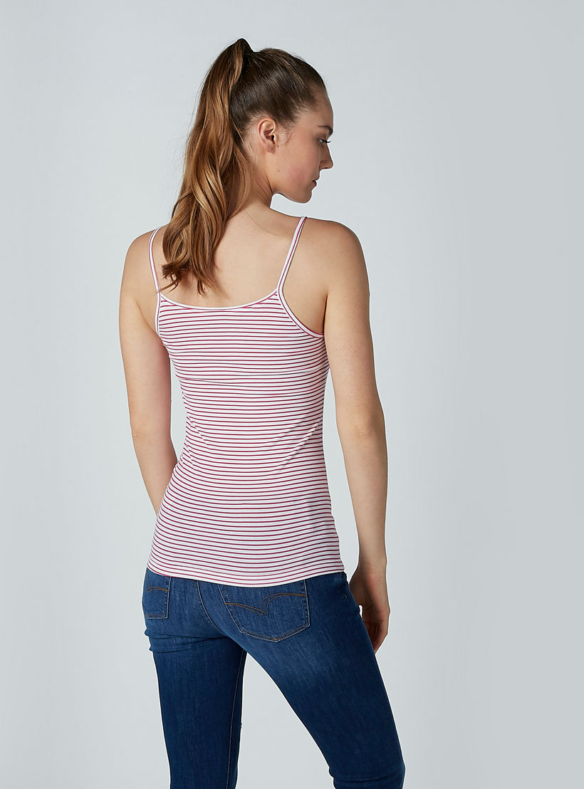بلوزة كامي مقلّمة بياقة عميقة وحمّالات رفيعة-women-clothing-tshirts-image-4