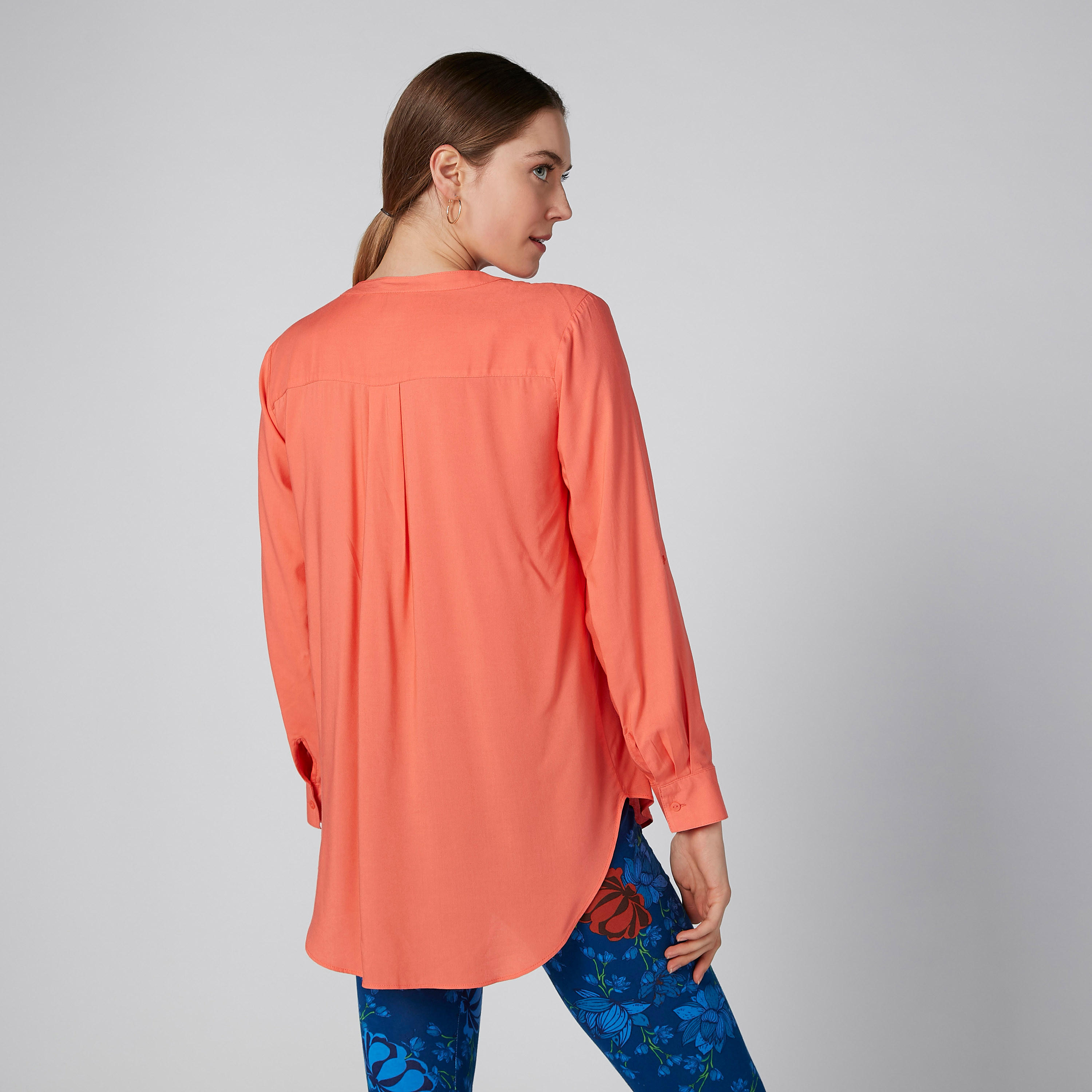 بلوزة سادة بياقة V وأكمام طويلة-women-clothing-shirtsandblouses-blouses-image-2