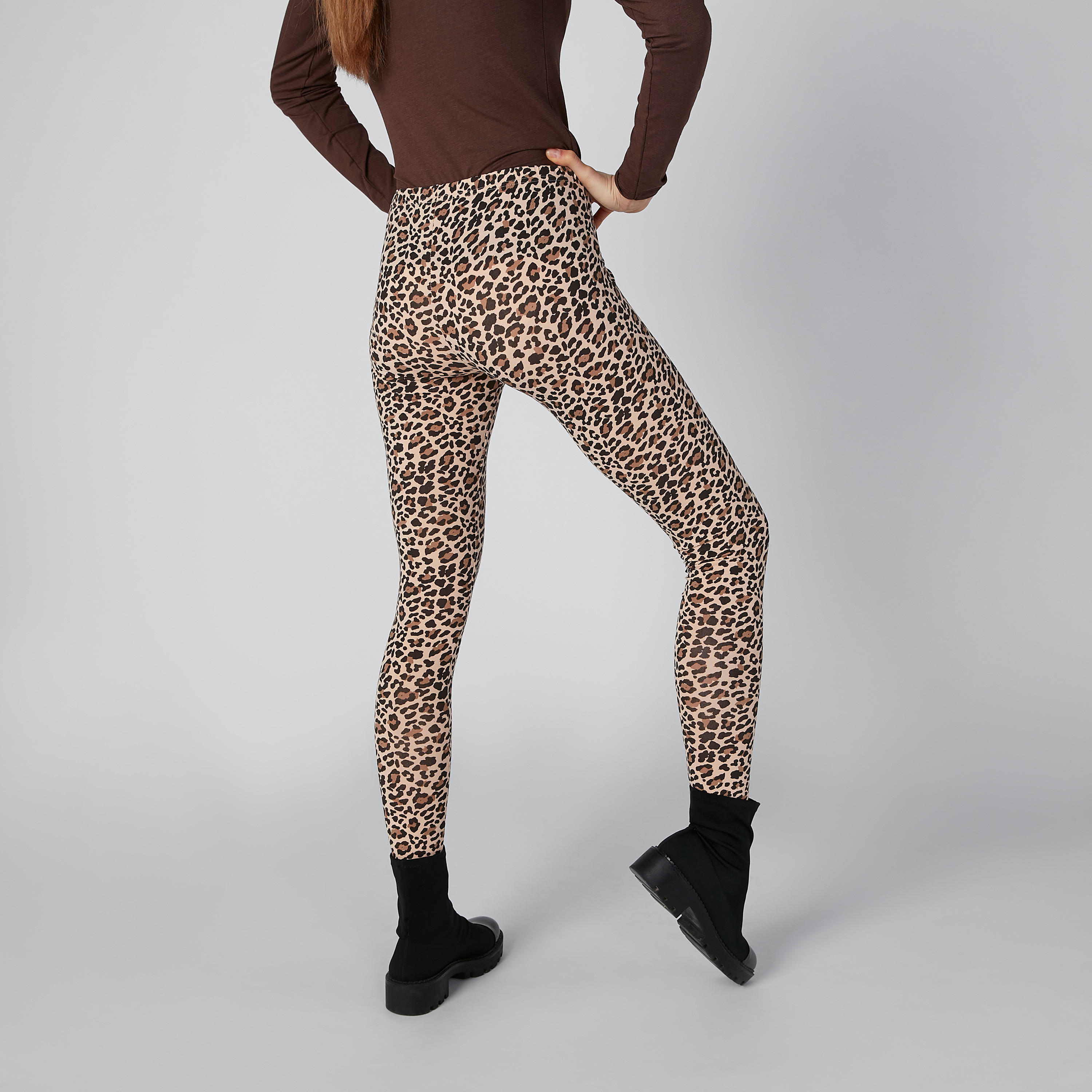 بنطال ليقنز بخصر مطّاطي وطبعات حيوانات-women-clothing-bottoms-leggings-image-2