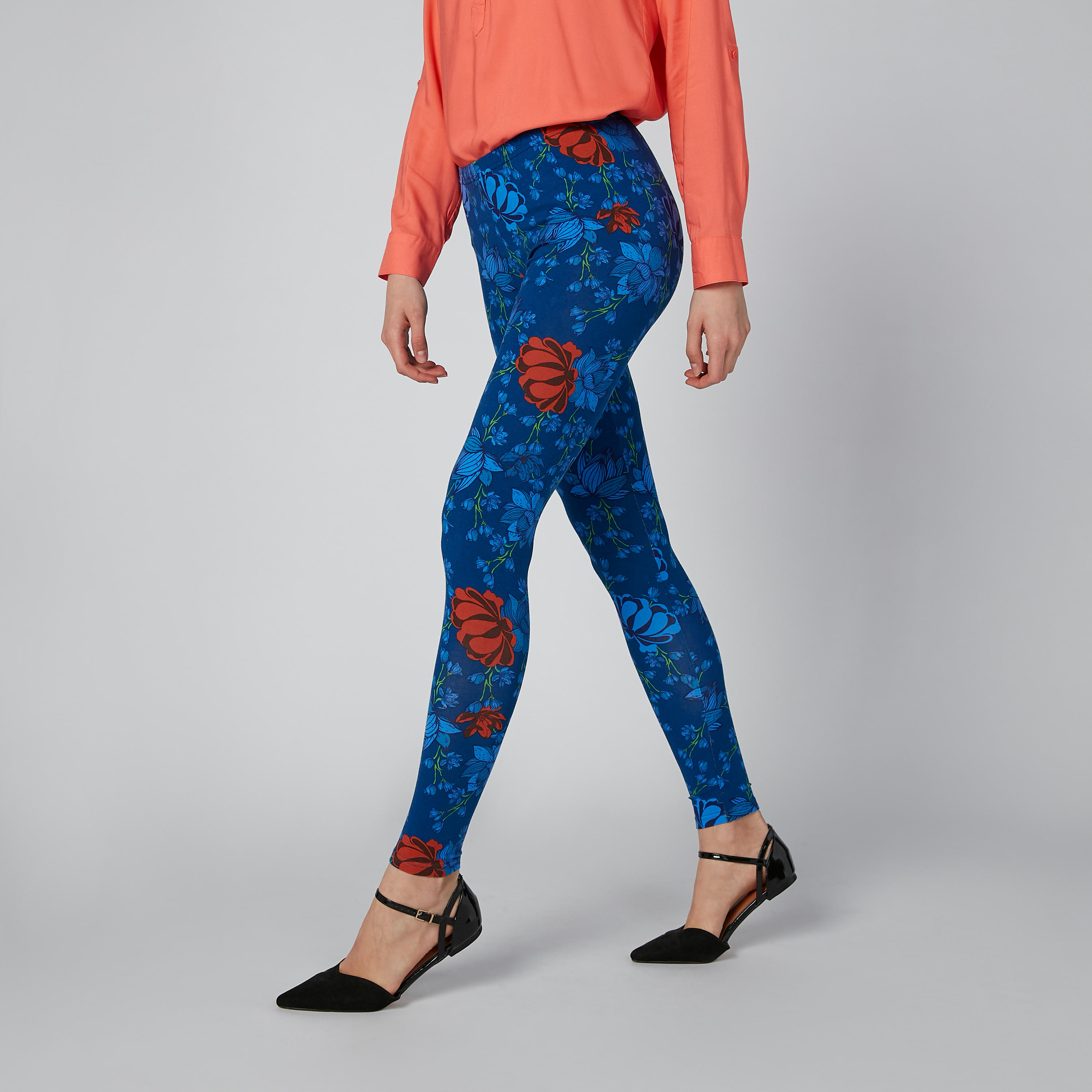 بنطال ليقنز بخصر مطاطي وطبعات-women-clothing-bottoms-leggings-image-4