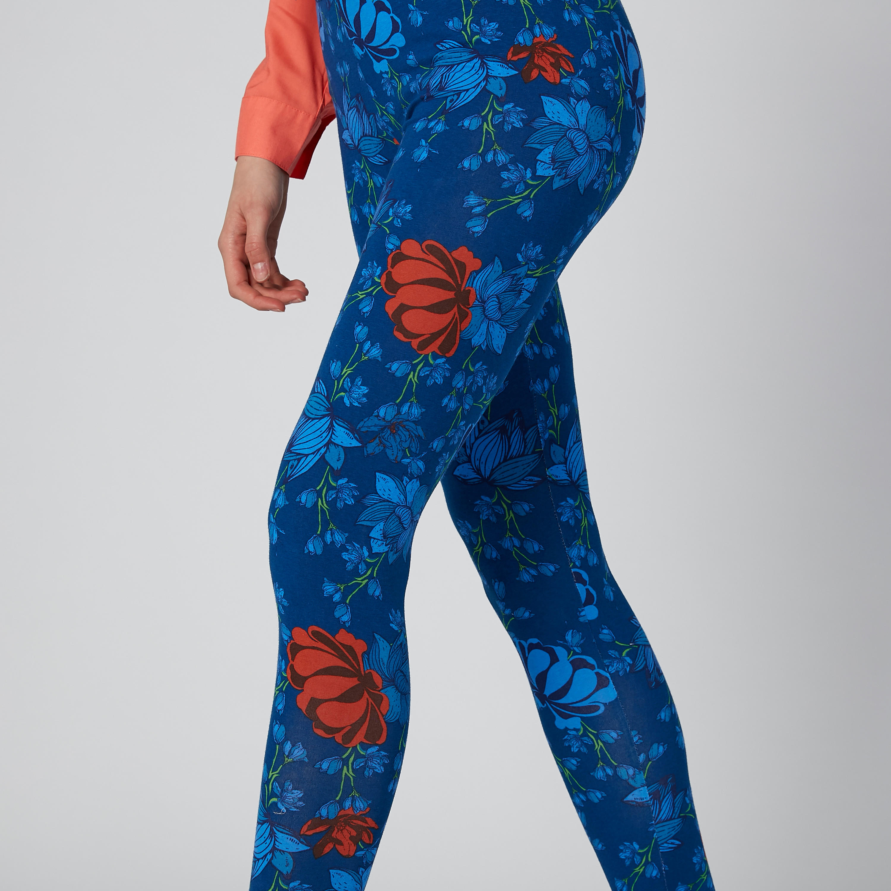 بنطال ليقنز بخصر مطاطي وطبعات-women-clothing-bottoms-leggings-image-5