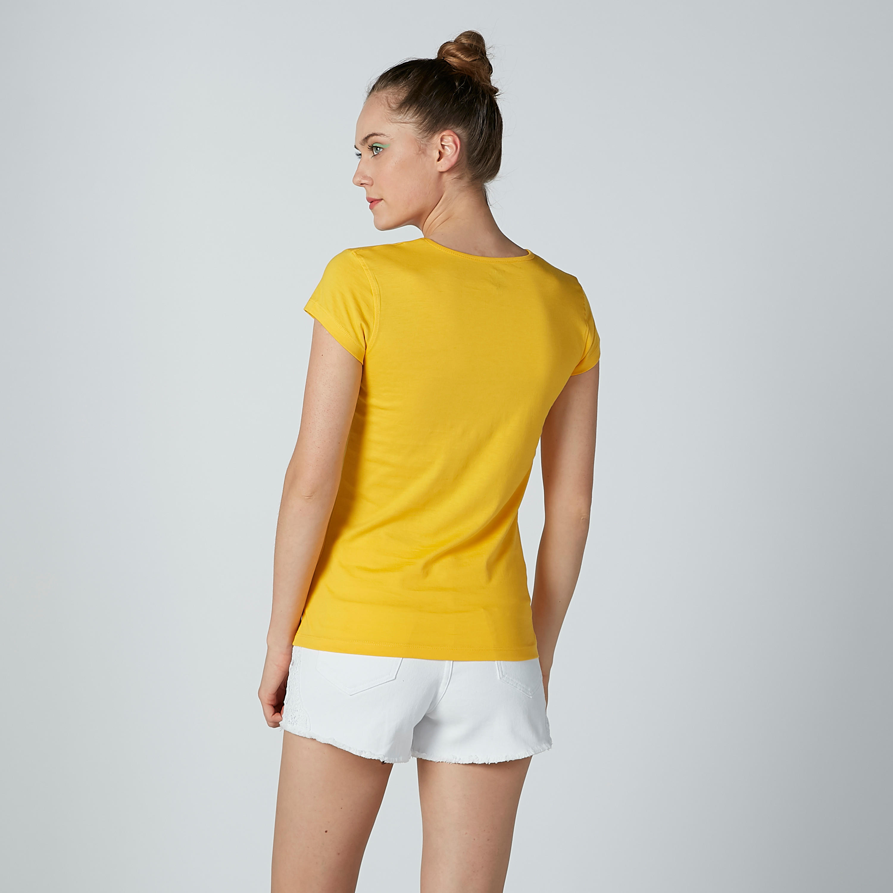 تيشيرت بياقة مستديرة وأكمام كاب وطبعات-women-clothing-tshirts-image-3