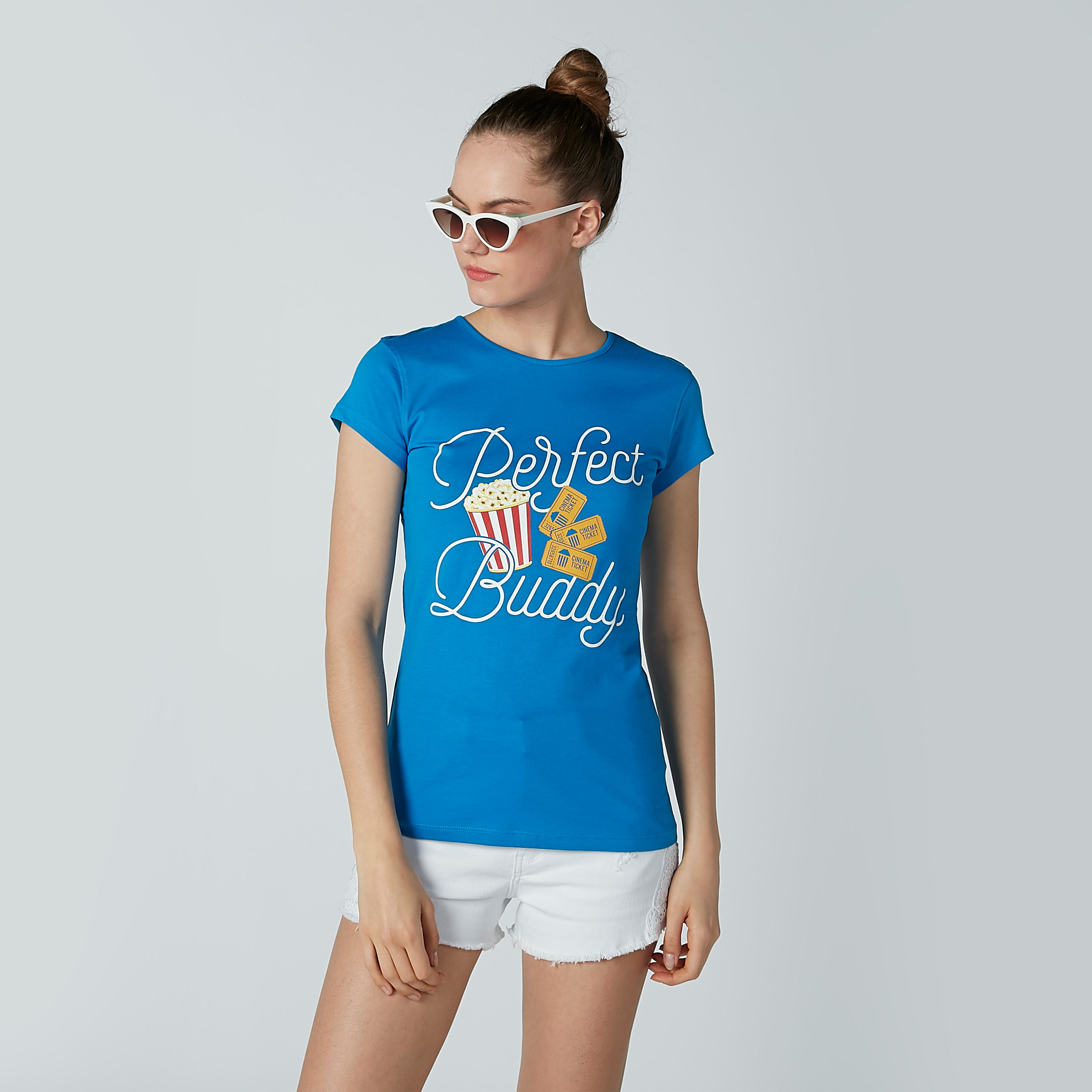 تيشيرت بياقة مستديرة وأكمام قصيرة وطبعات-women-clothing-tshirts-image-1