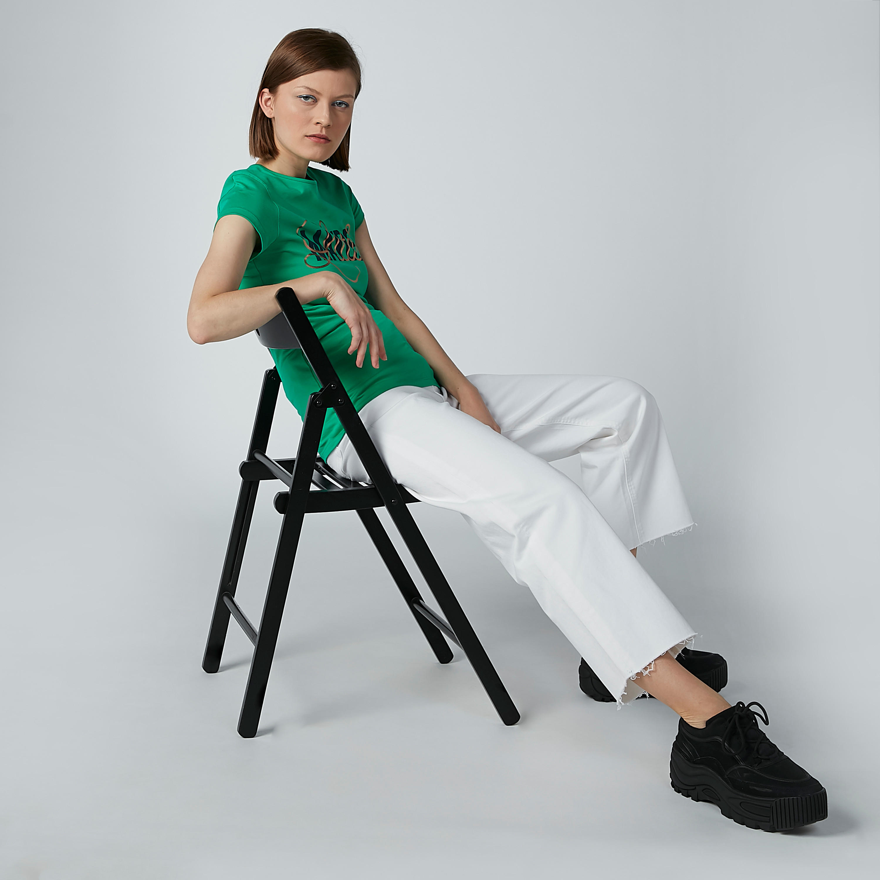 تيشيرت بياقة مستديرة وأكمام كاب مع طبعات-women-clothing-tshirts-image-2