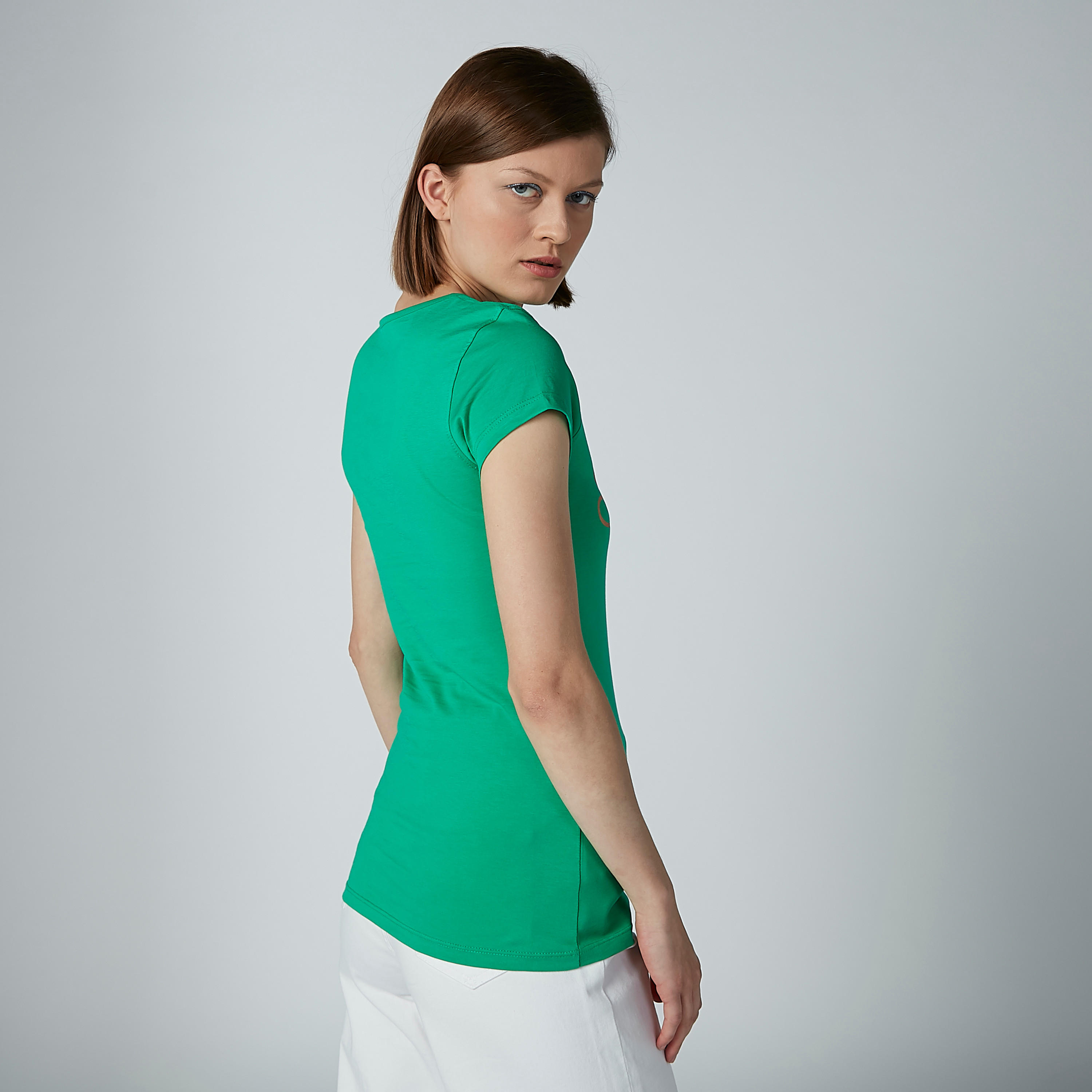 تيشيرت بياقة مستديرة وأكمام كاب مع طبعات-women-clothing-tshirts-image-3