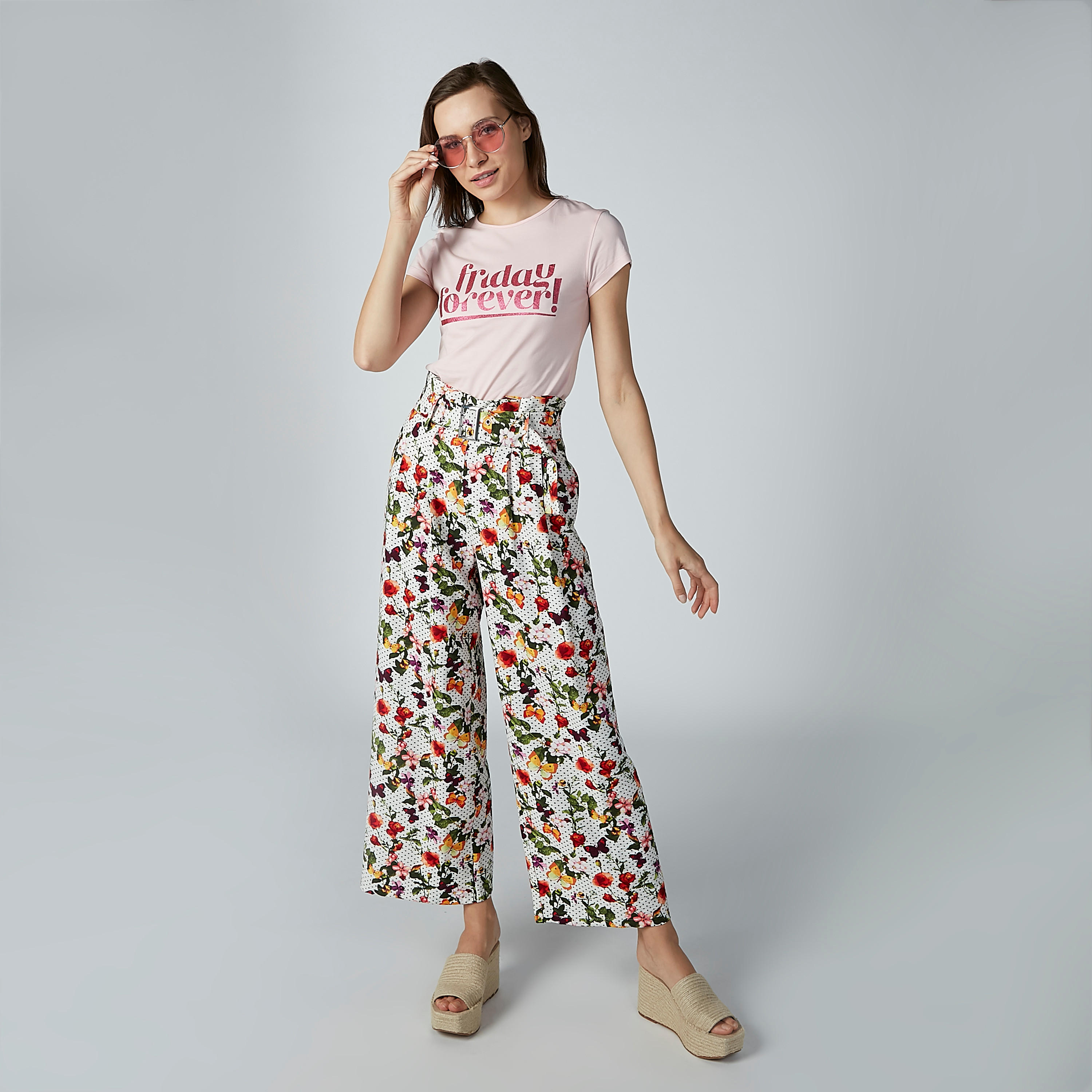 تيشيرت بياقة مستديرة وأكمام كاب مع طبعات-women-clothing-tshirts-image-1