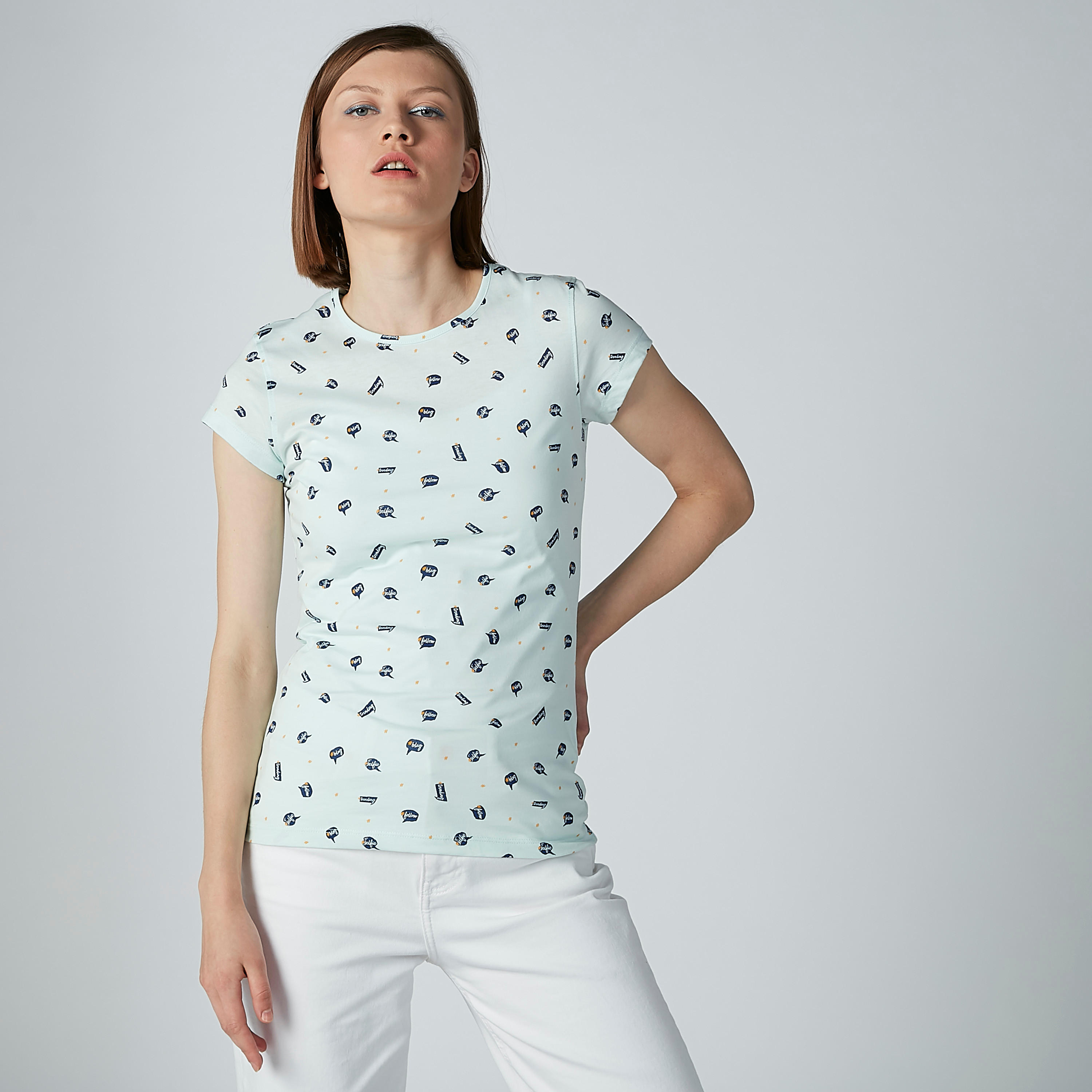 تيشيرت بياقة مستديرة وأكمام كاب مع طبعات-women-clothing-tshirts-image-1