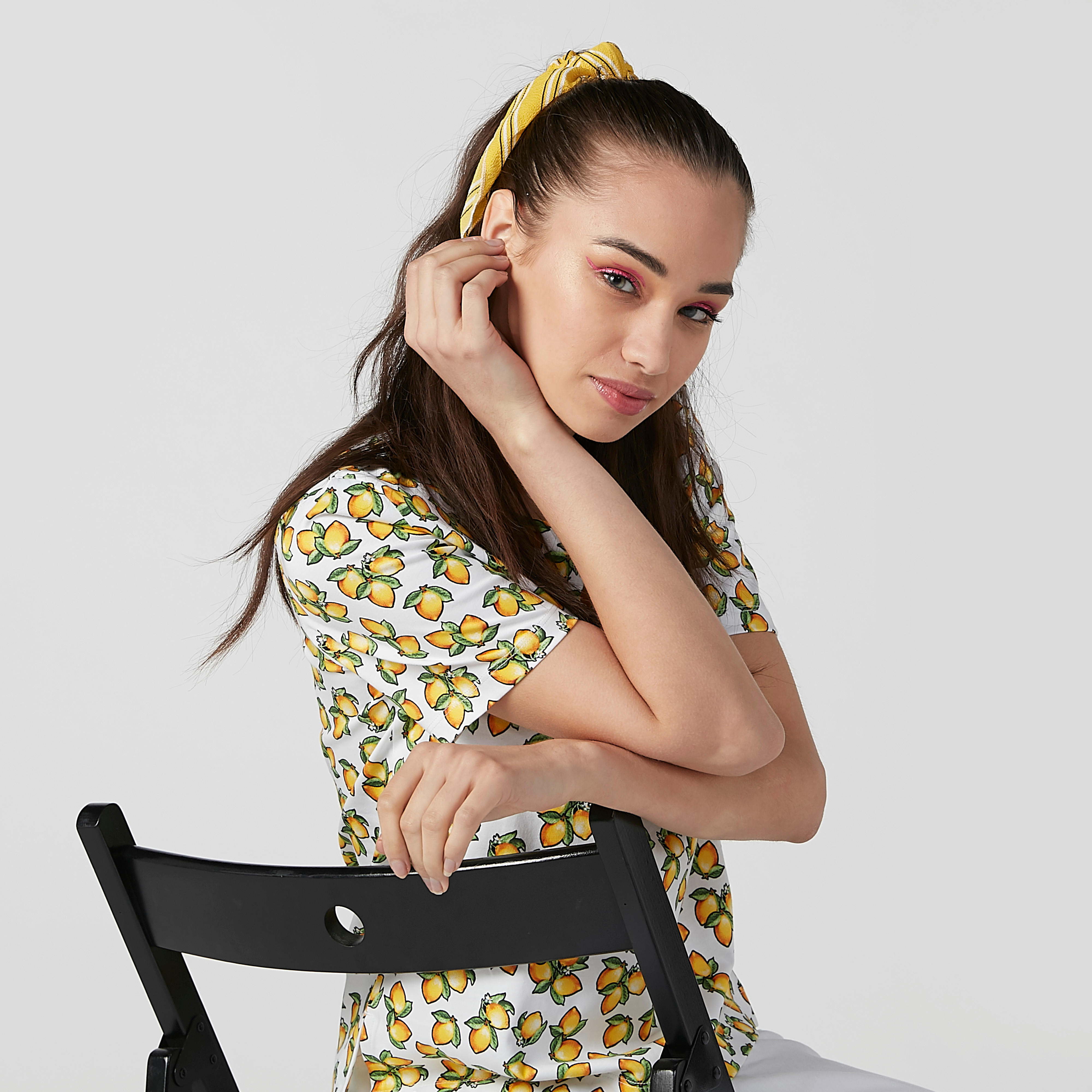 تيشيرت مستدام بقصّة سليم وياقة مستديرة وأكمام قصيرة وطبعات-women-clothing-tshirts-image-1