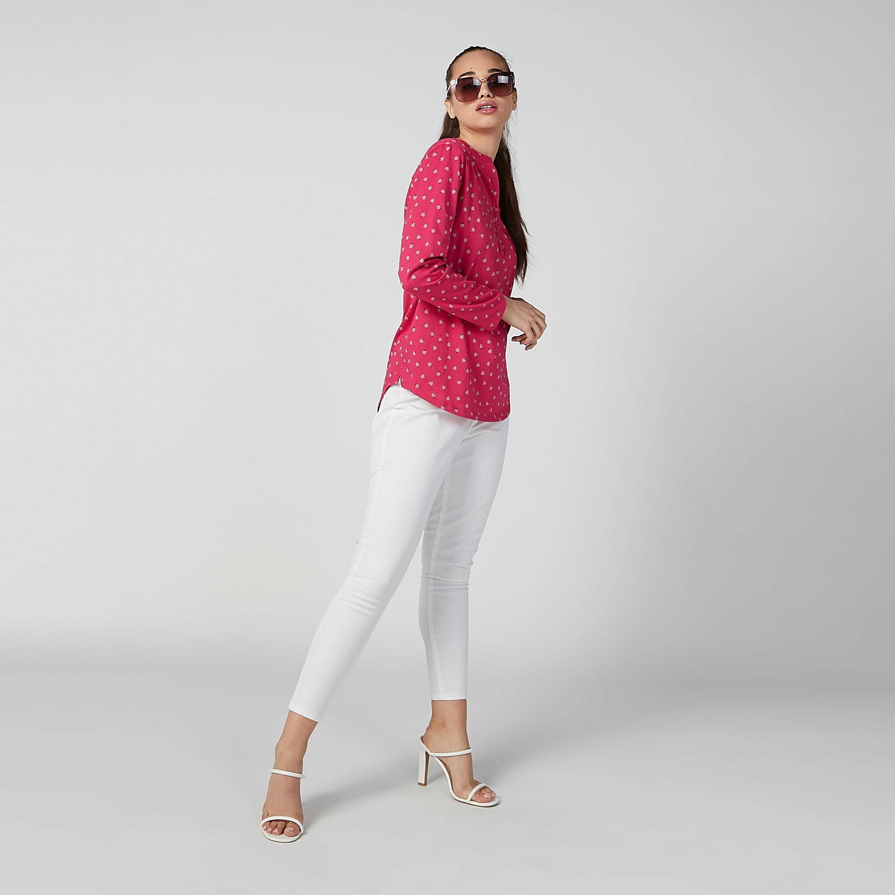 بلوزة مستدامة سليم بياقة V وأكمام طويلة-women-clothing-shirtsandblouses-blouses-image-2