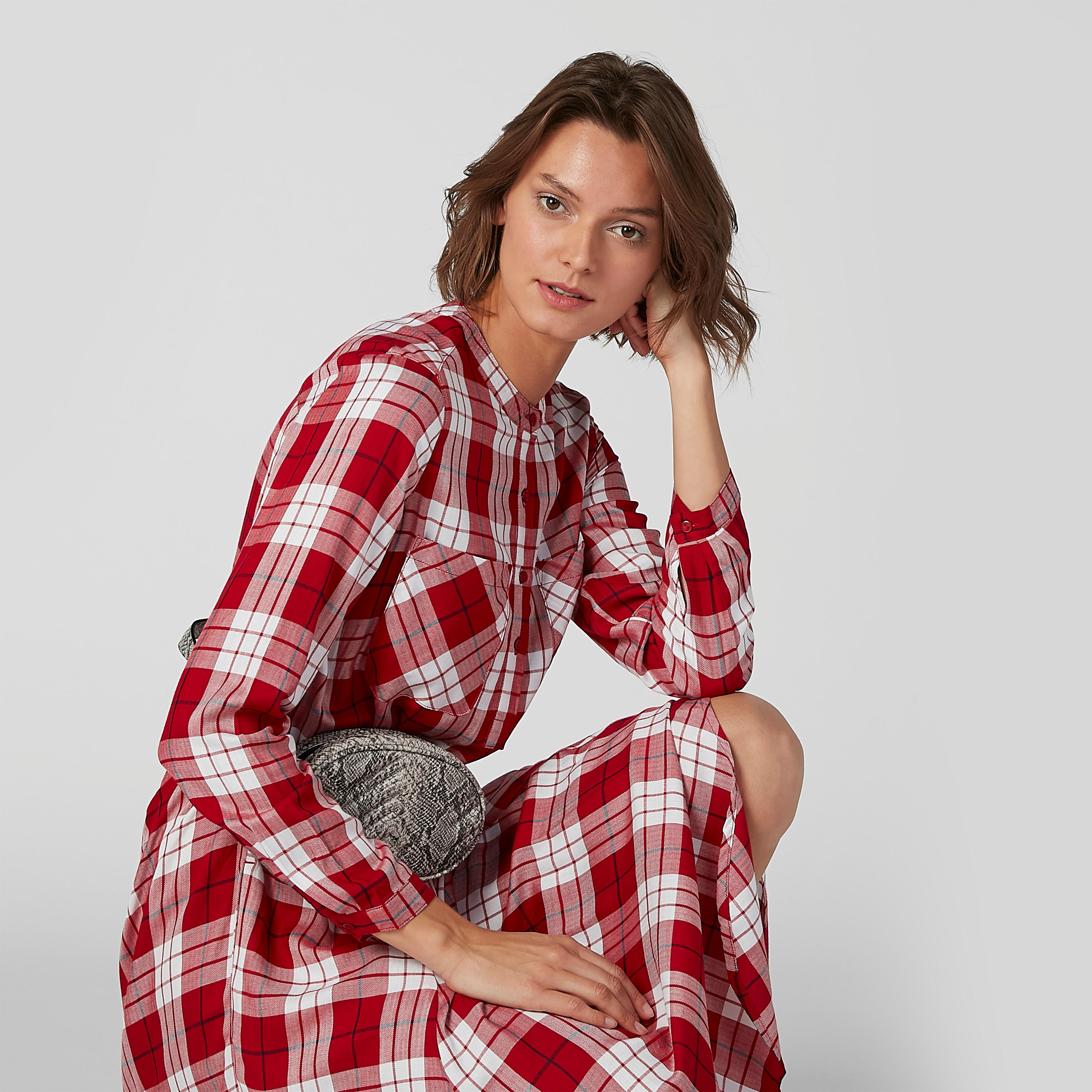فستان كاروهات متوسط الطول بحوّاف غير مستوية-women-clothing-dresses-image-1
