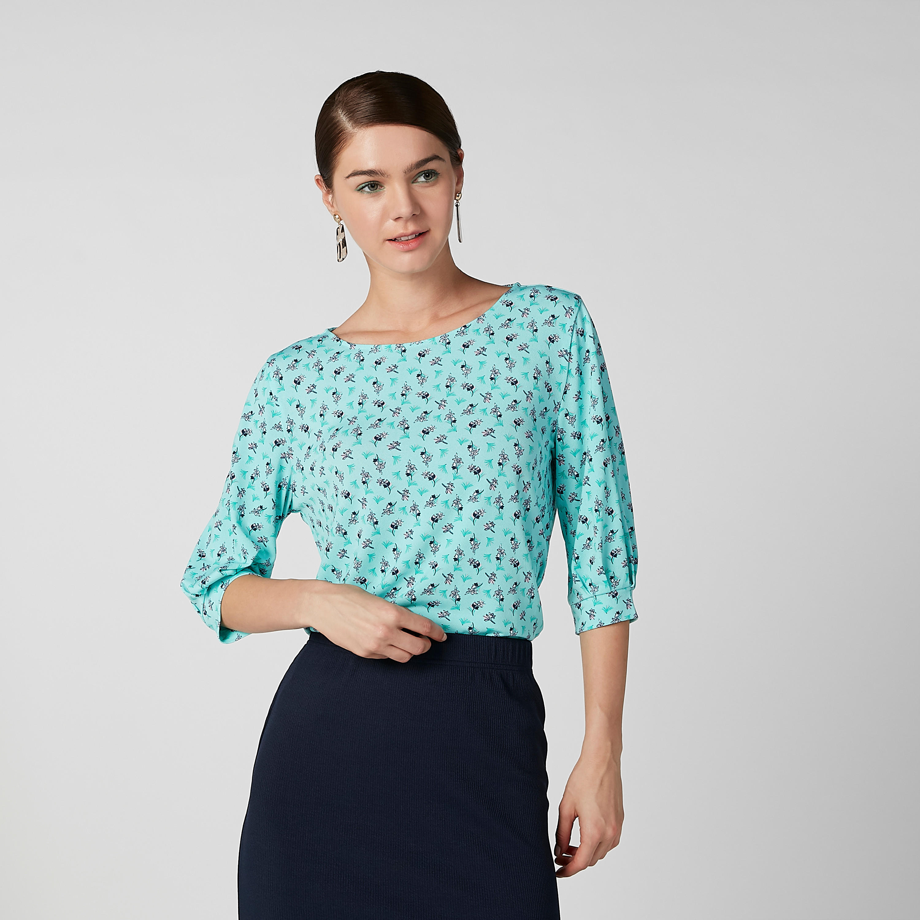 بلوزة سليم بياقة قارب وأكمام 3/4 وطبعات-women-clothing-shirtsandblouses-blouses-image-1
