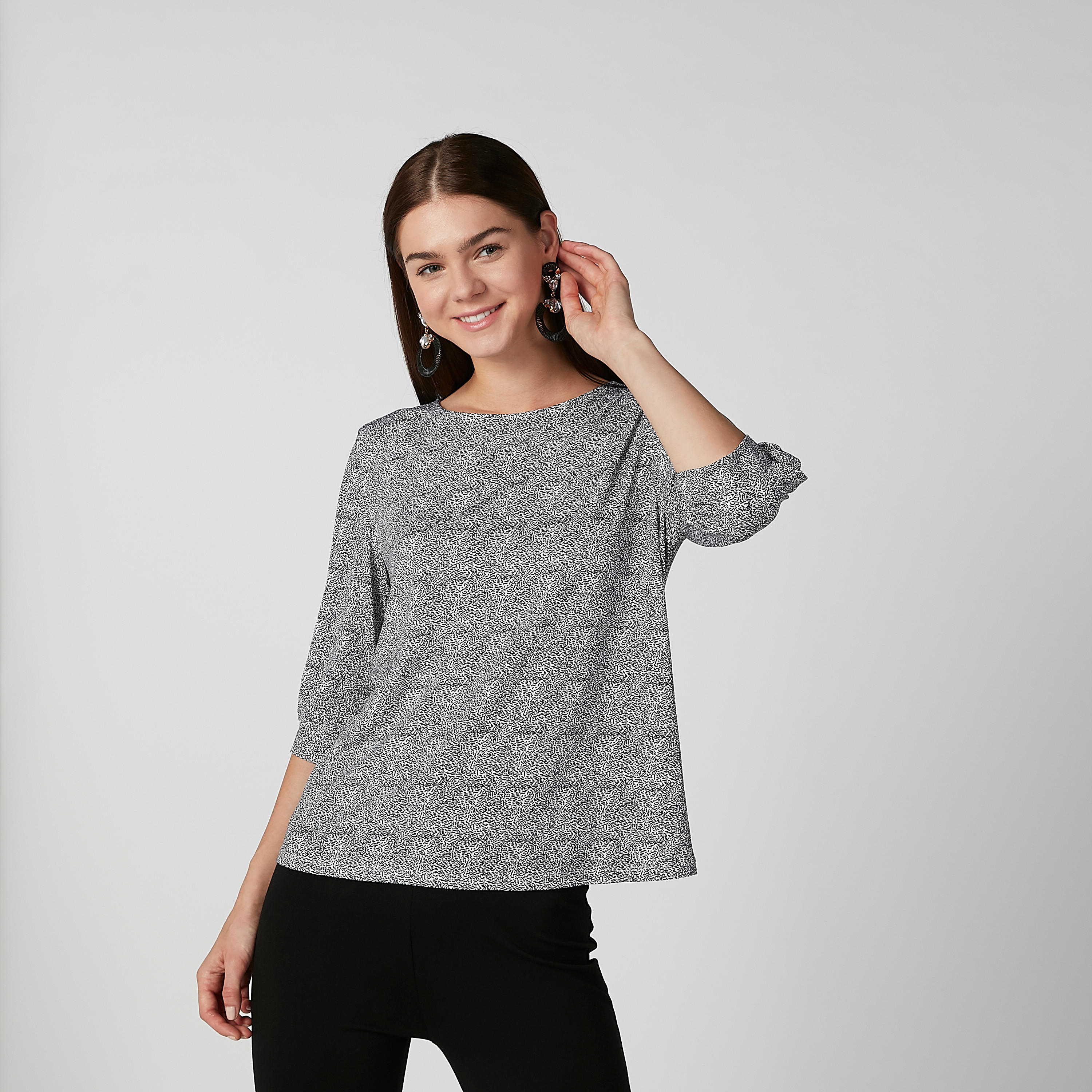 بلوزة سليم بياقة قارب وأكمام 3/4 وطبعات-women-clothing-shirtsandblouses-blouses-image-2