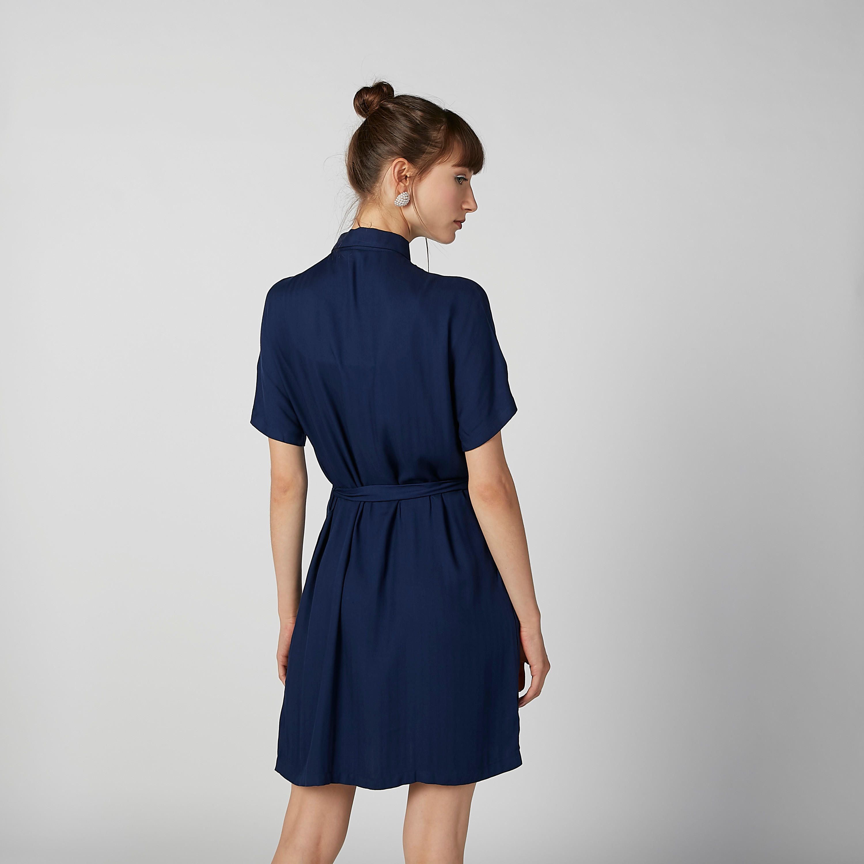 فستان قميص مستدام قصير سادة بياقة عاديّة وأربطة -women-clothing-dresses-image-5