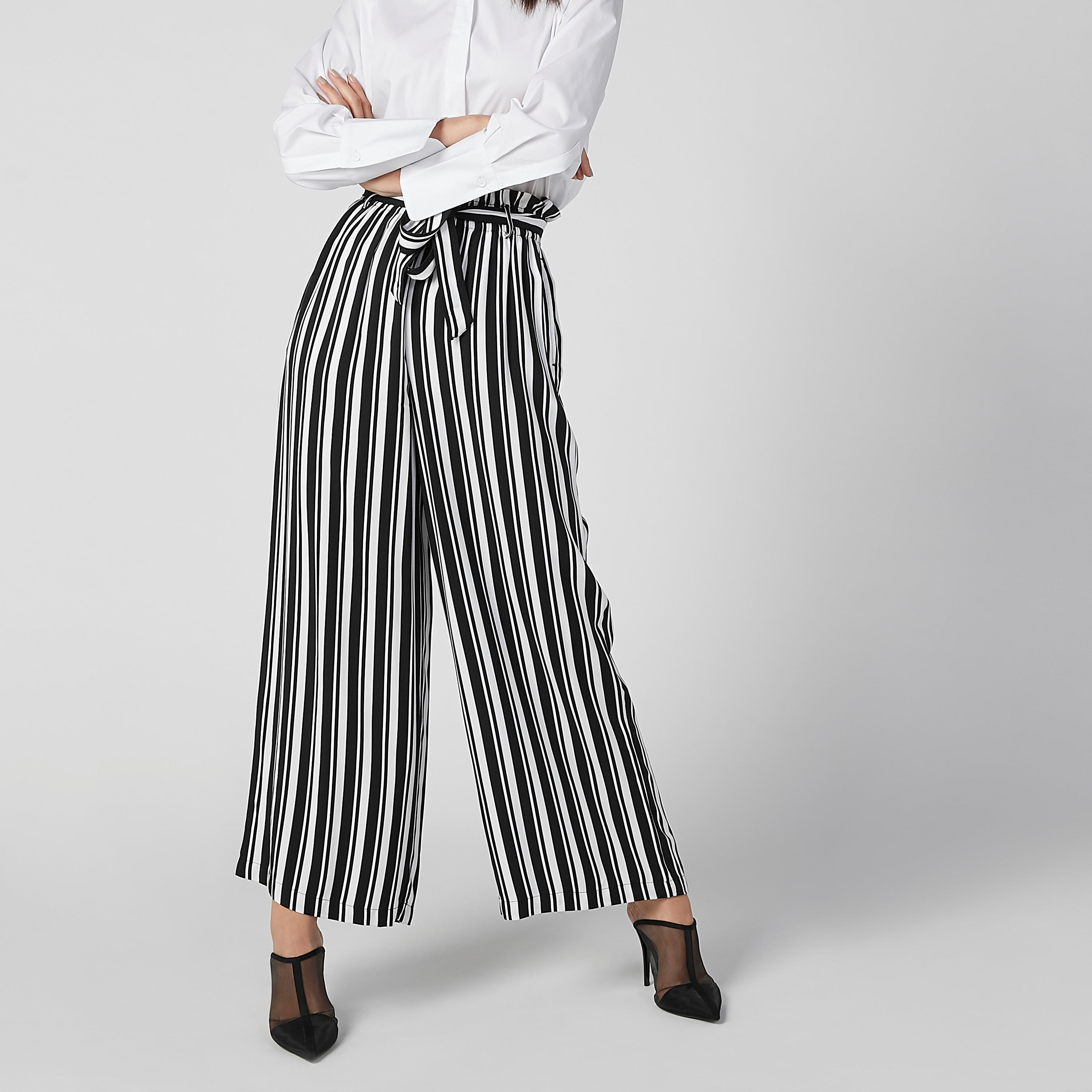 بنطال بالازو طويل مقلّم بأربطة وجيوب-women-clothing-bottoms-trousers-image-1