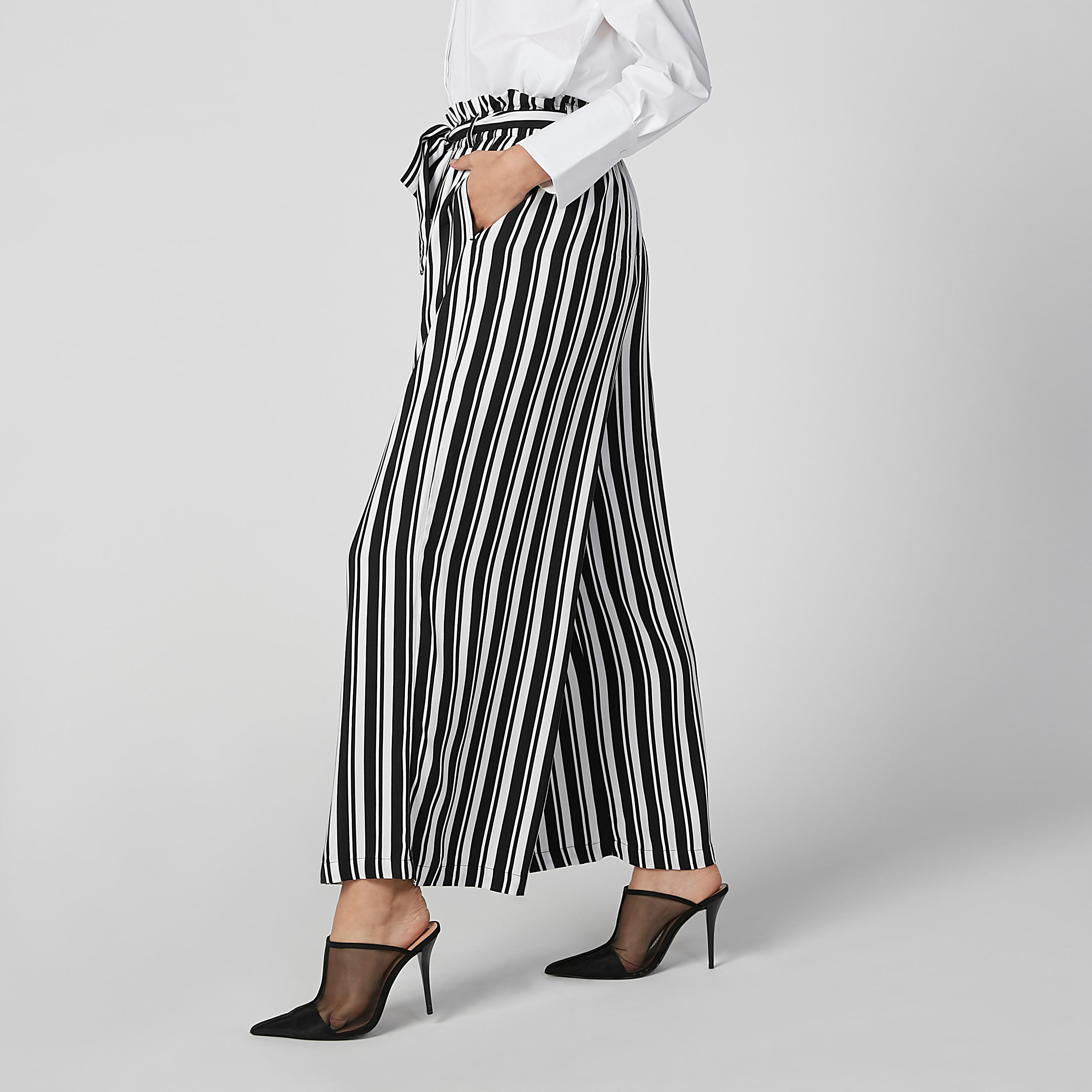 بنطال بالازو طويل مقلّم بأربطة وجيوب-women-clothing-bottoms-trousers-image-3