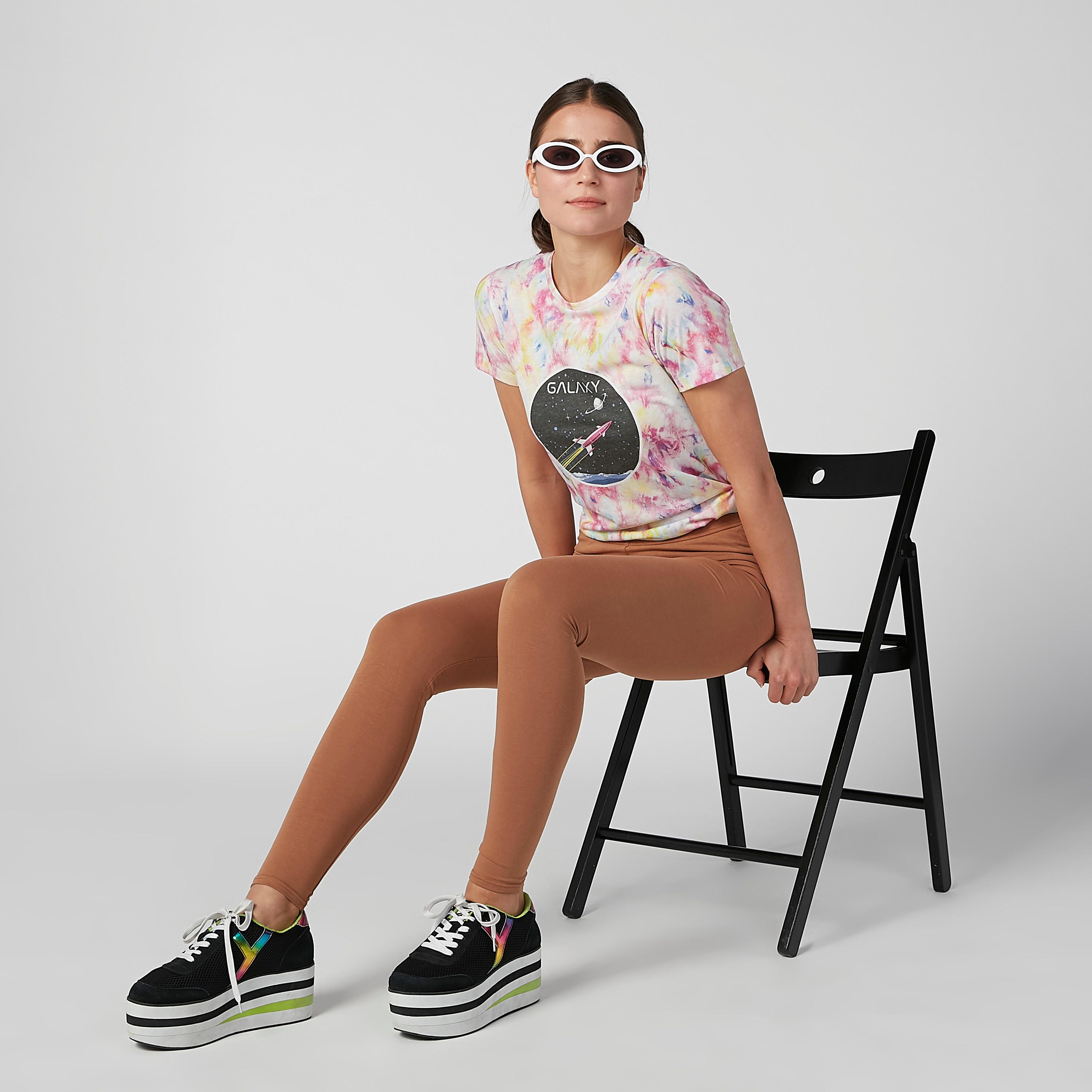 بنطال ليقنز سادة طويل بخصر مطاطي-women-clothing-bottoms-leggings-image-2