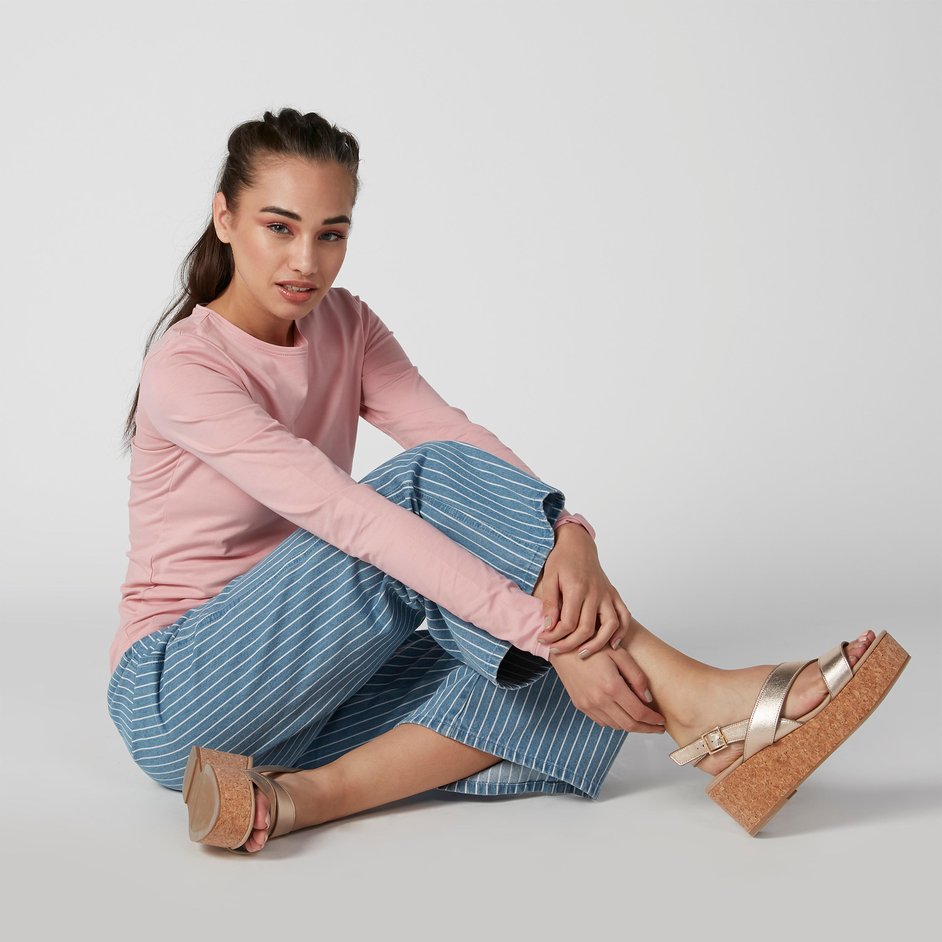تيشيرت سادة بياقة مستديرة وأكمام طويلة-women-clothing-tshirts-image-4