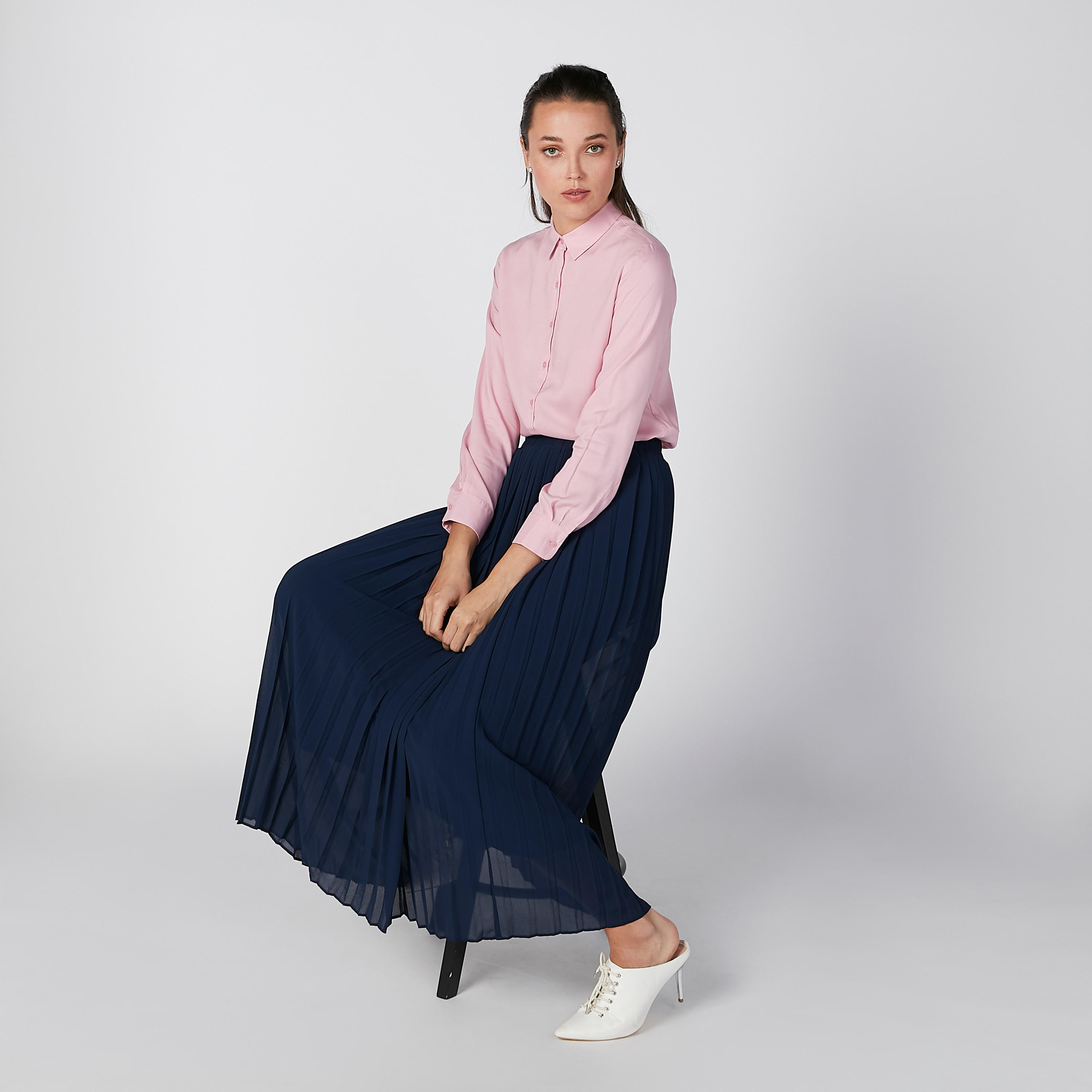 قميص سادة بياقة عاديّة وأكمام طويلة-women-clothing-shirtsandblouses-shirts-image-1