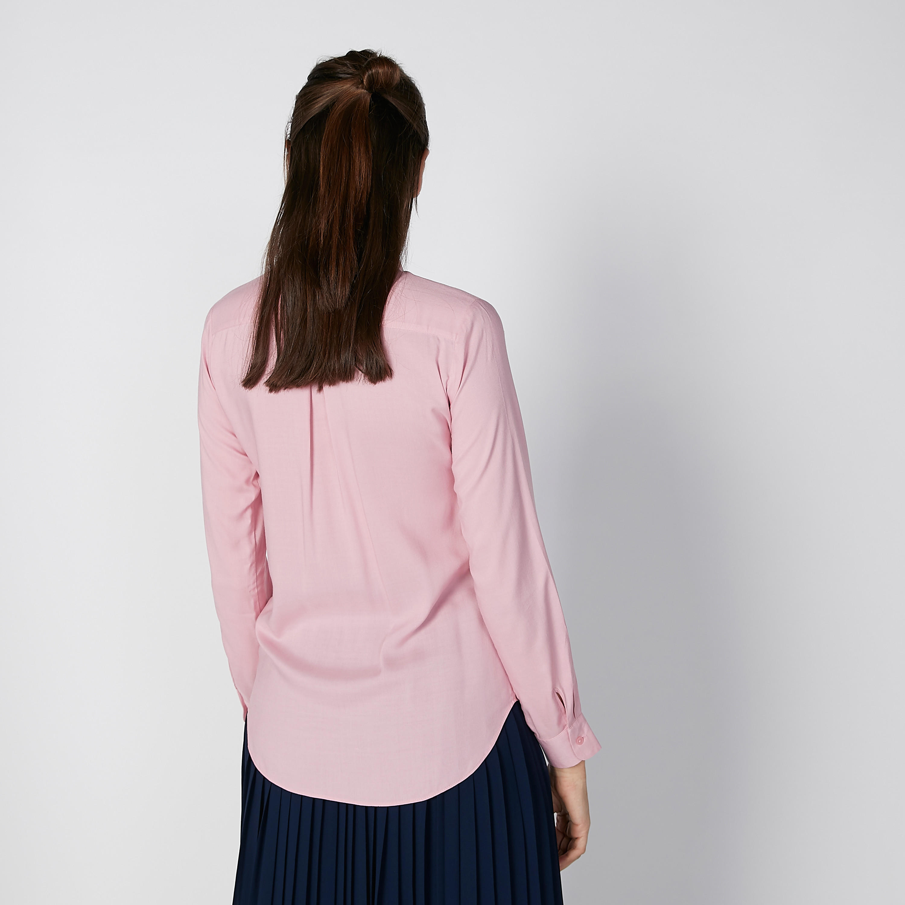 قميص سادة بياقة عاديّة وأكمام طويلة-women-clothing-shirtsandblouses-shirts-image-2