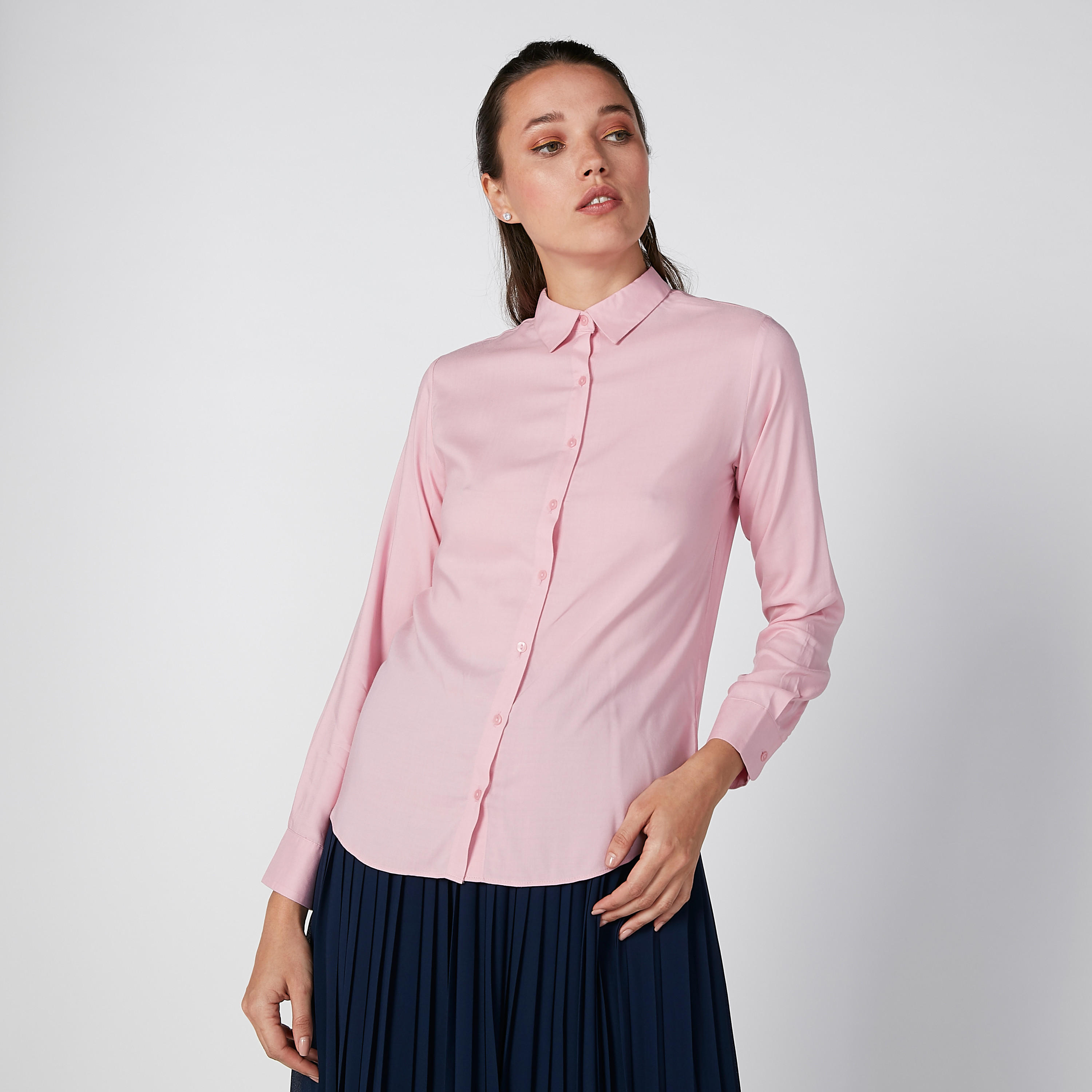 قميص سادة بياقة عاديّة وأكمام طويلة-women-clothing-shirtsandblouses-shirts-image-3