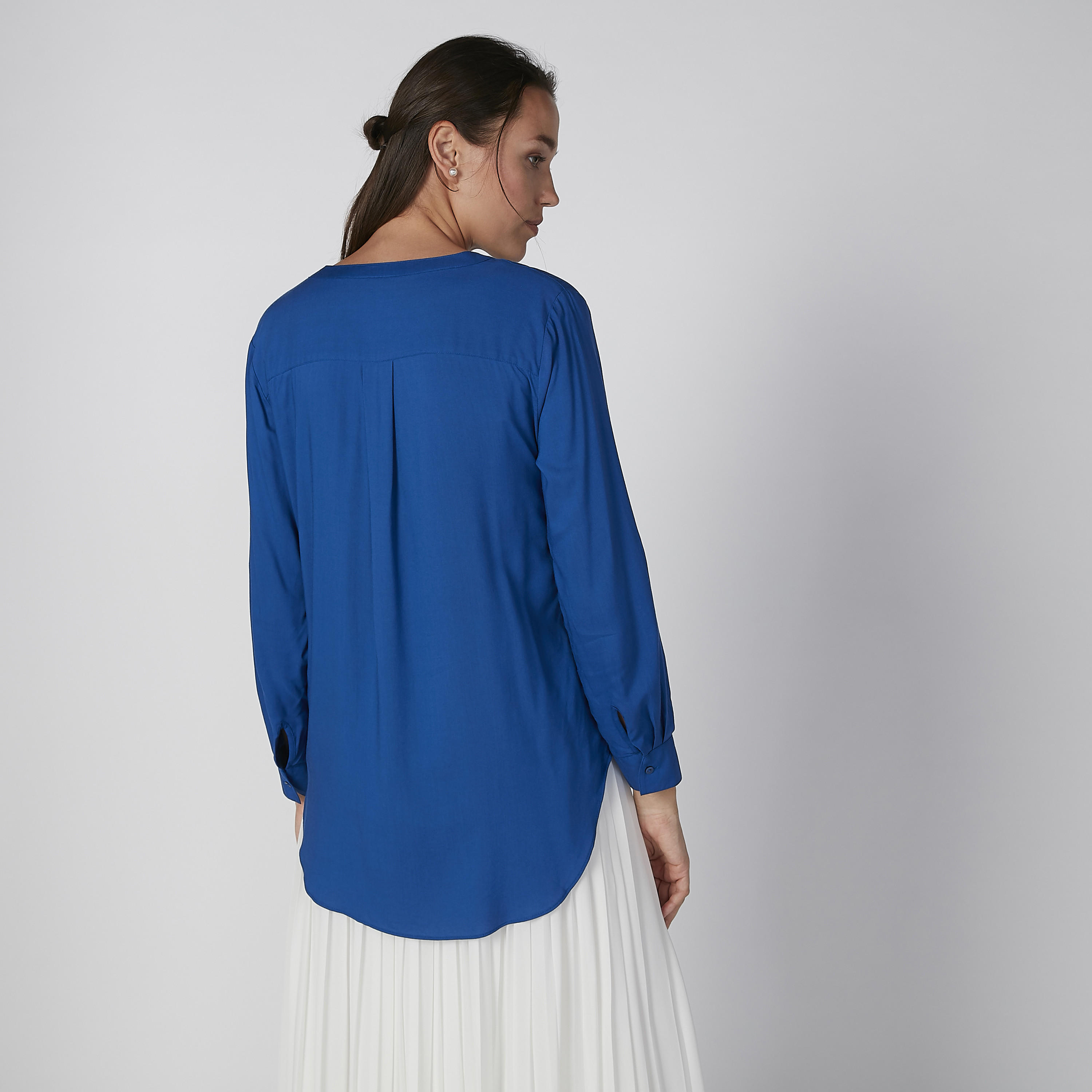 بلوزة سادة بأكمام طويلة ونصف وصلة أزرار-women-clothing-shirtsandblouses-blouses-image-4