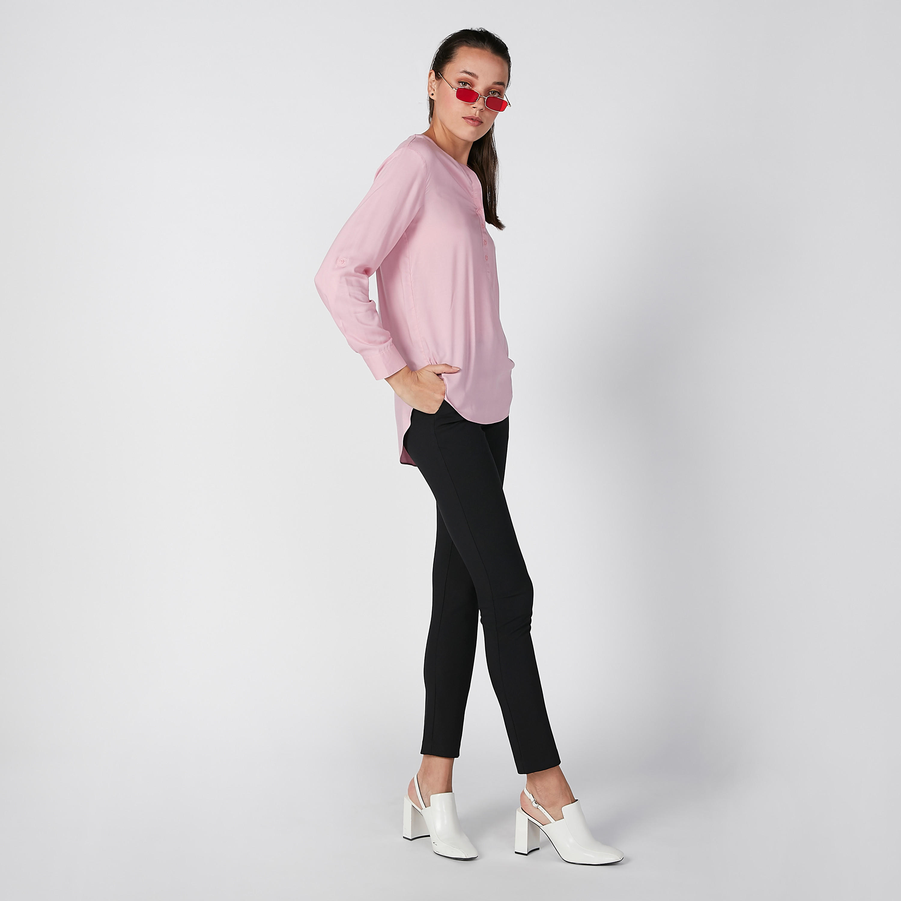 قميص سادة طويل بياقة V وأكمام طويلة-women-clothing-shirtsandblouses-shirts-image-4
