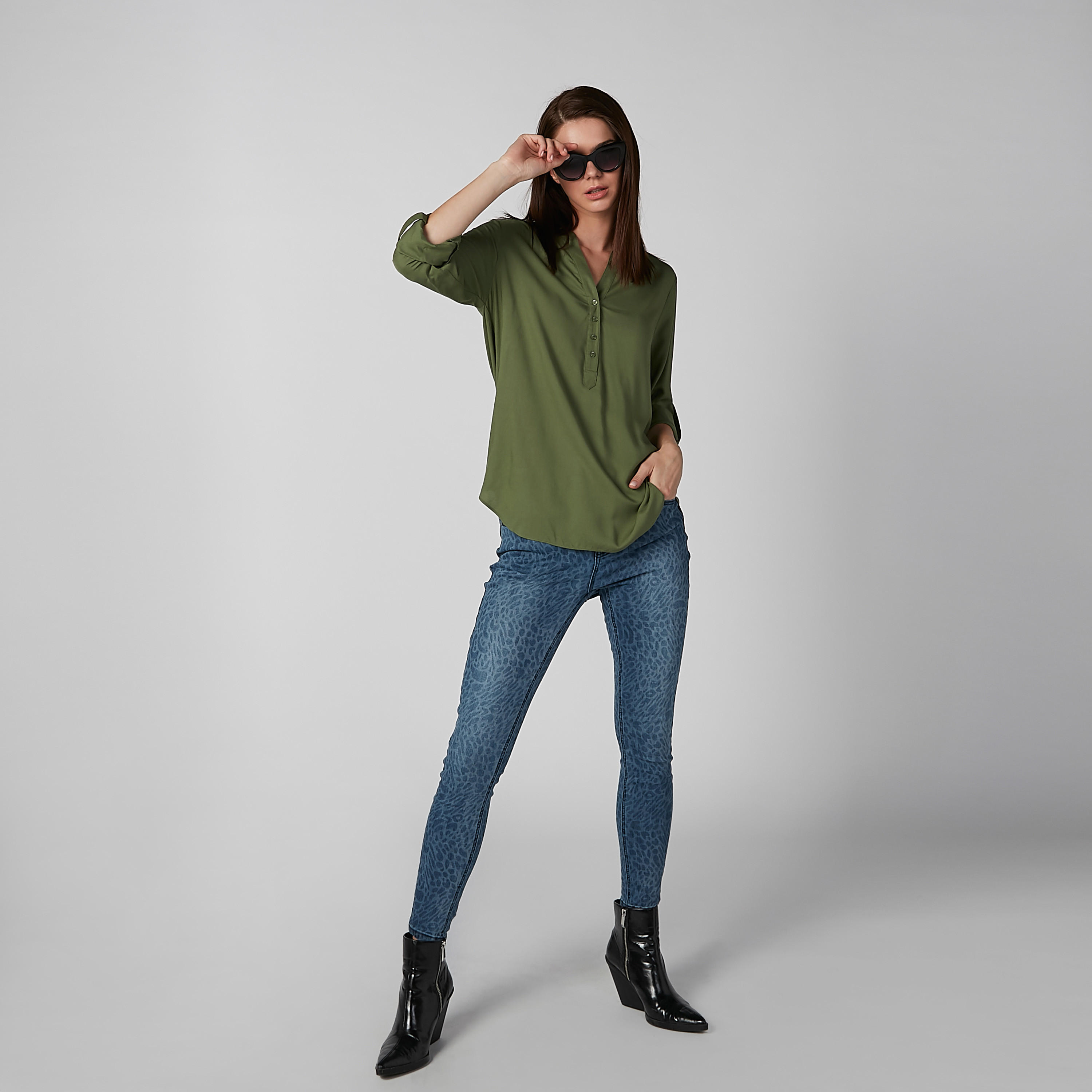 قميص سادة بياقة ماندارين وأكمام طويلة-women-clothing-shirtsandblouses-shirts-image-3