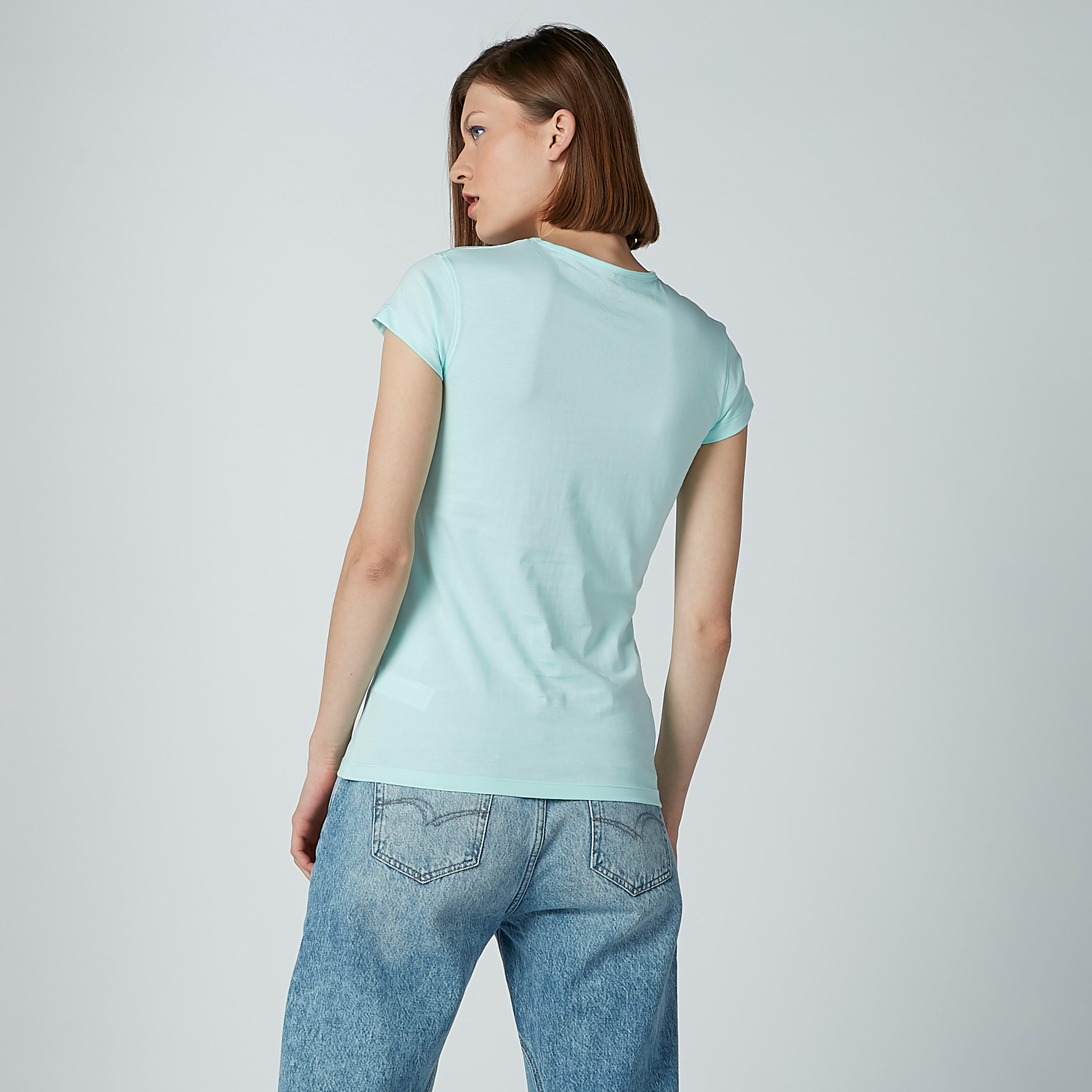 تيشيرت بقصّة سليم وياقة مستديرة وأكمام كاب وطبعات-women-clothing-tshirts-image-3
