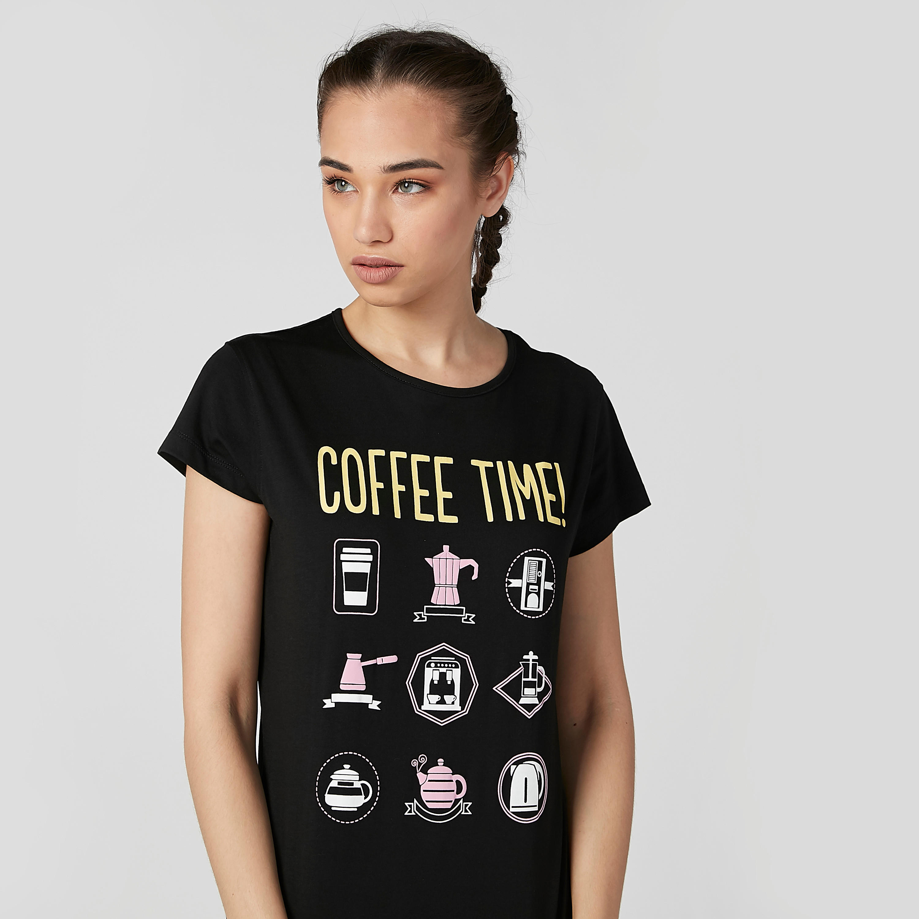 تيشيرت بقصّة سليم وياقة مستديرة وأكمام كاب وطبعات-women-clothing-tshirts-image-2