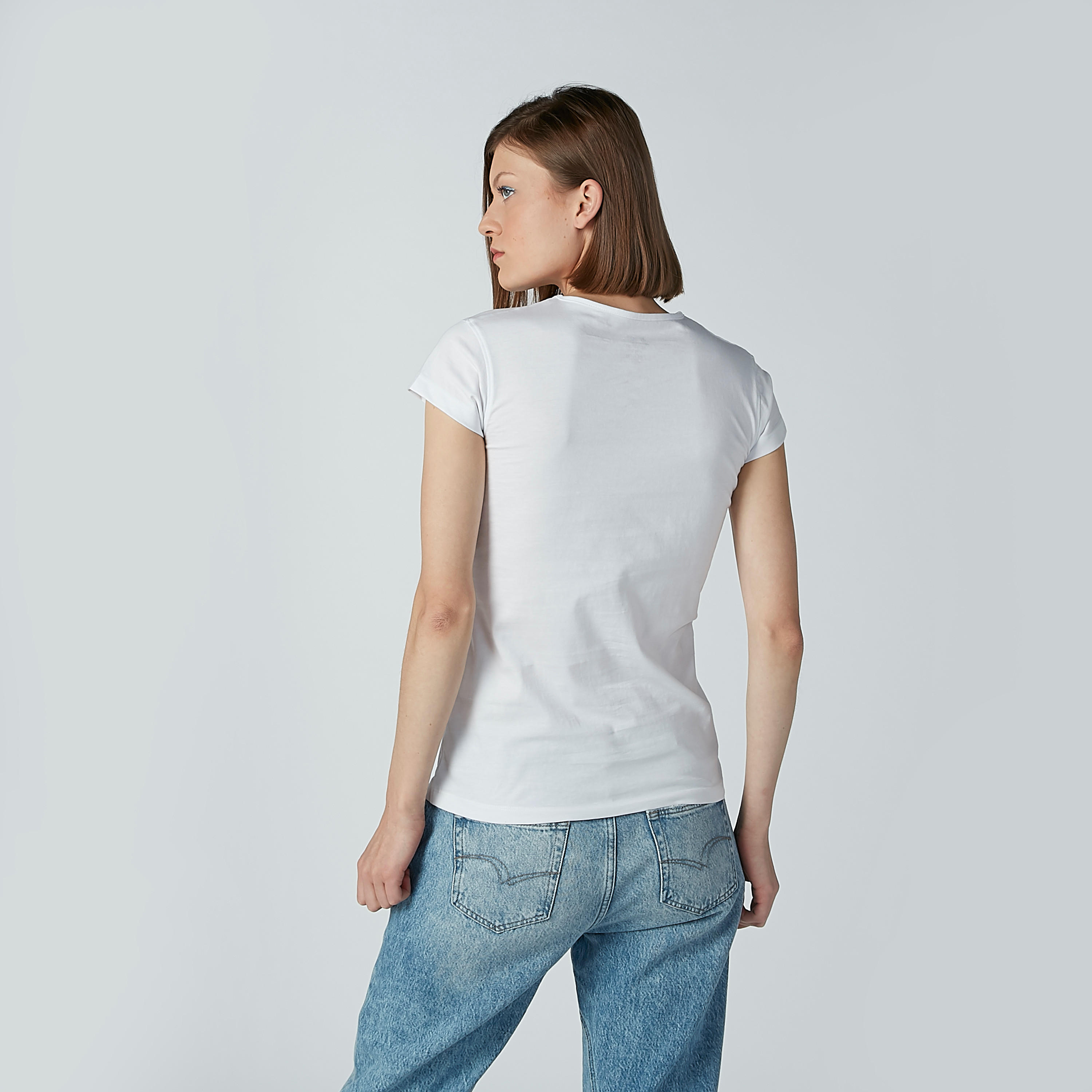 تيشيرت بقصّة سليم وياقة مستديرة وأكمام كاب وطبعات-women-clothing-tshirts-image-3