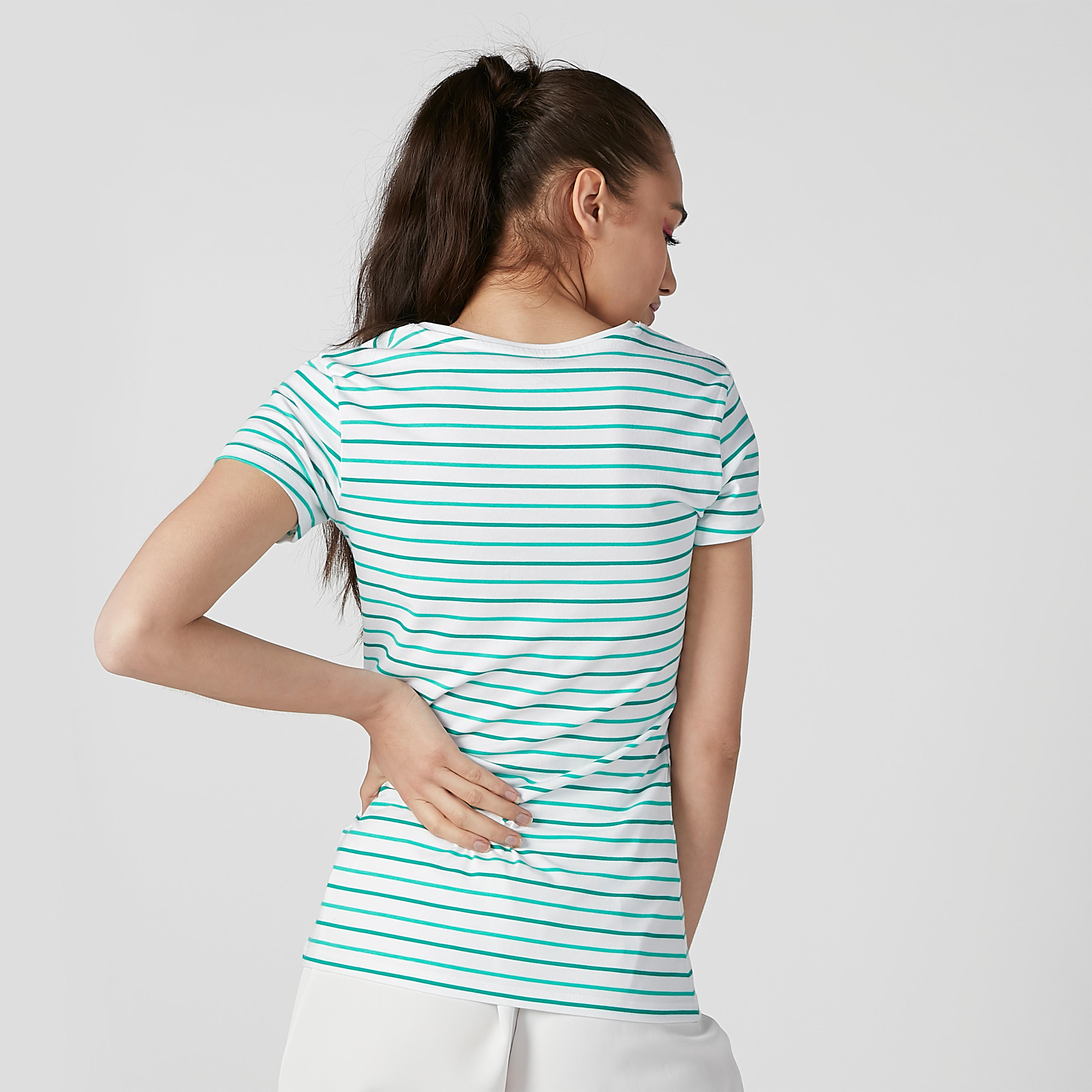 تيشيرت مقلّم بياقة V وأكمام قصيرة-women-clothing-tshirts-image-4