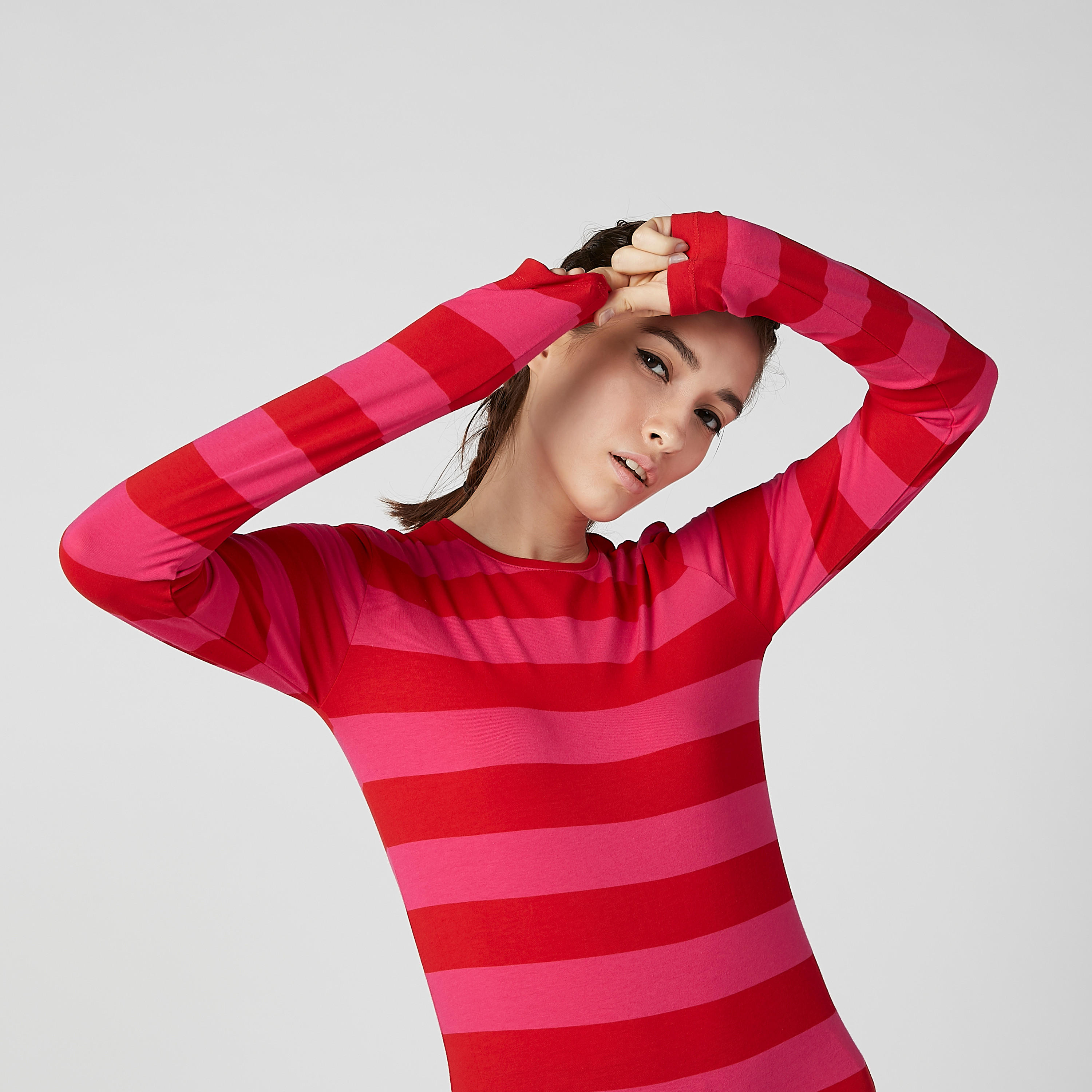 تيشيرت مقلم بياقة مستديرة وأكمام طويلة-women-clothing-tshirts-image-3