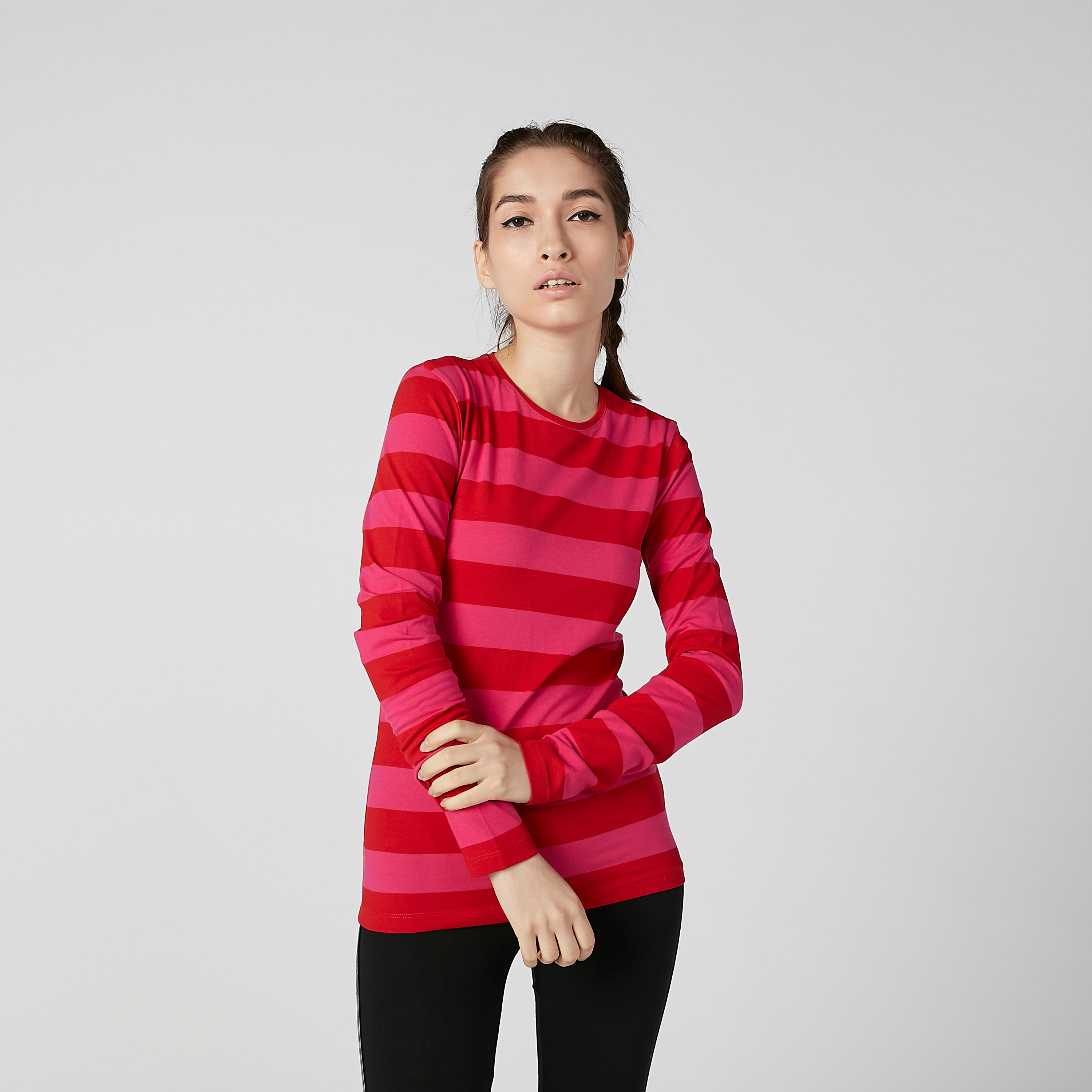 تيشيرت مقلم بياقة مستديرة وأكمام طويلة-women-clothing-tshirts-image-1
