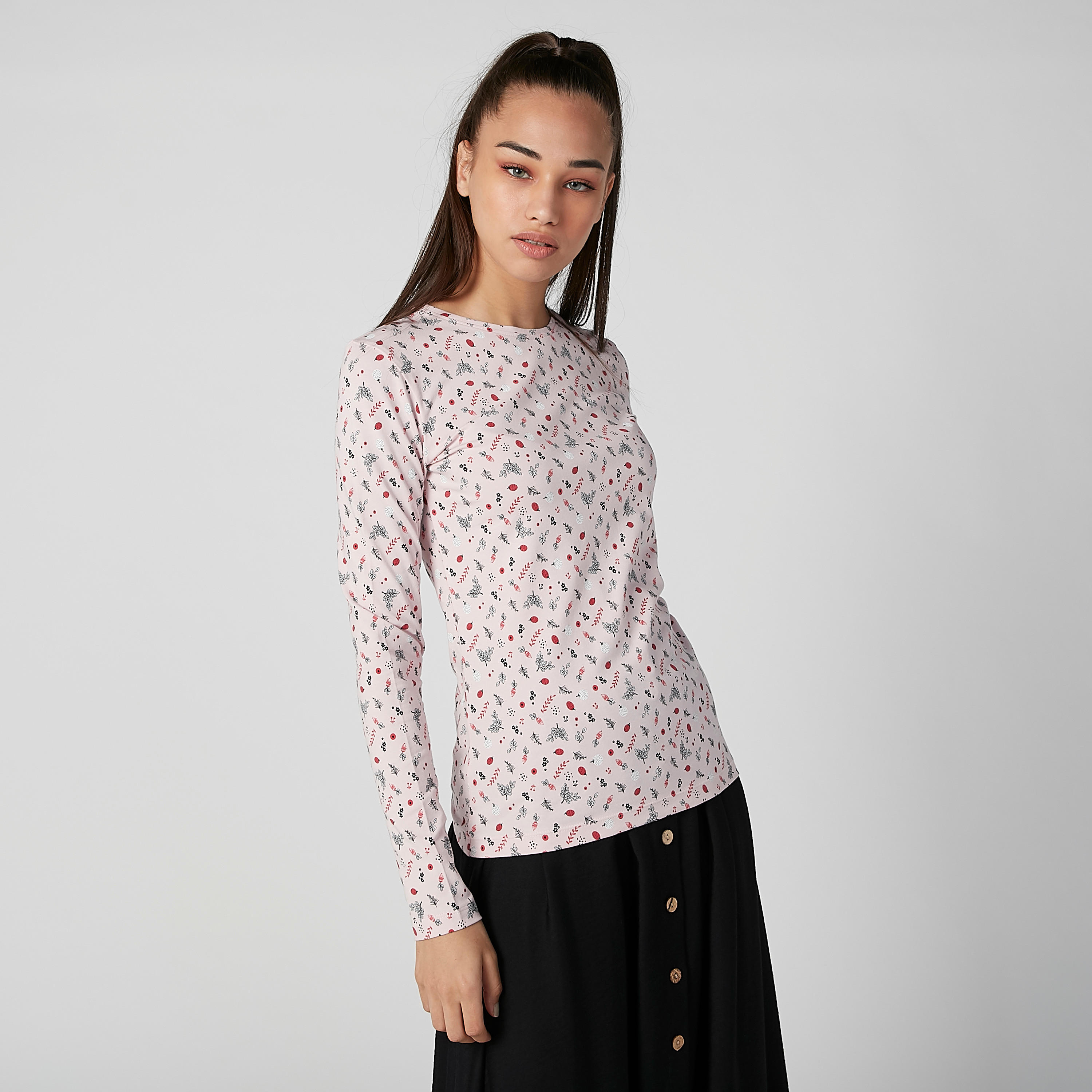 تيشيرت بياقة مستديرة وأكمام طويلة وطبعات-women-clothing-tshirts-image-4