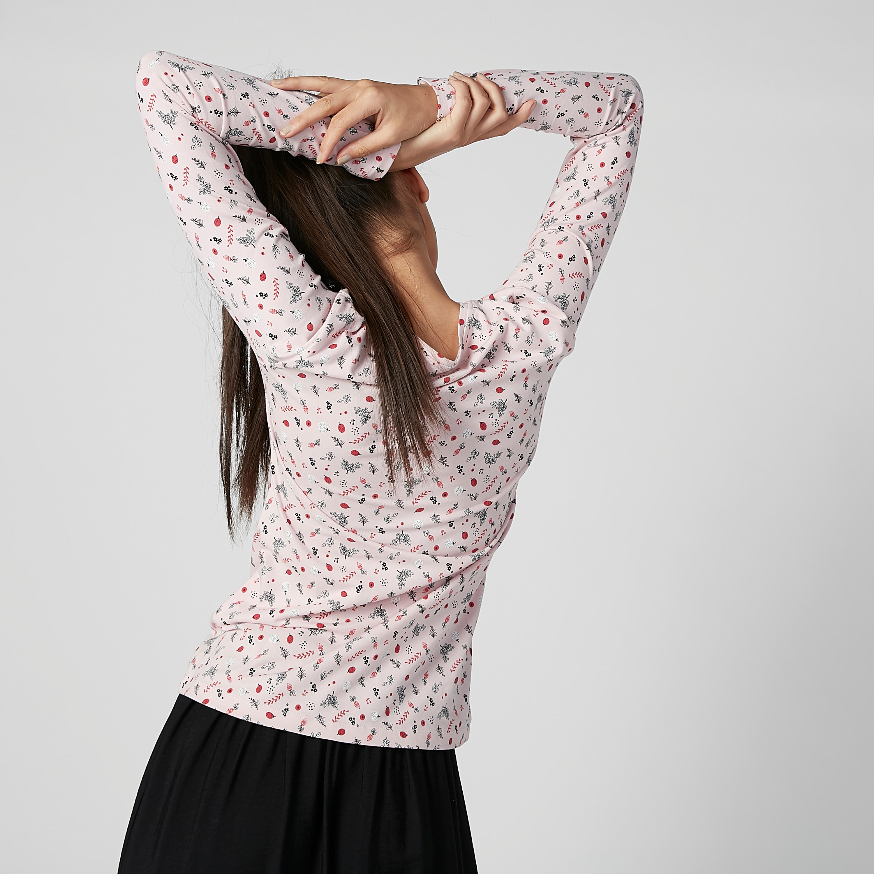 تيشيرت بياقة مستديرة وأكمام طويلة وطبعات-women-clothing-tshirts-image-1