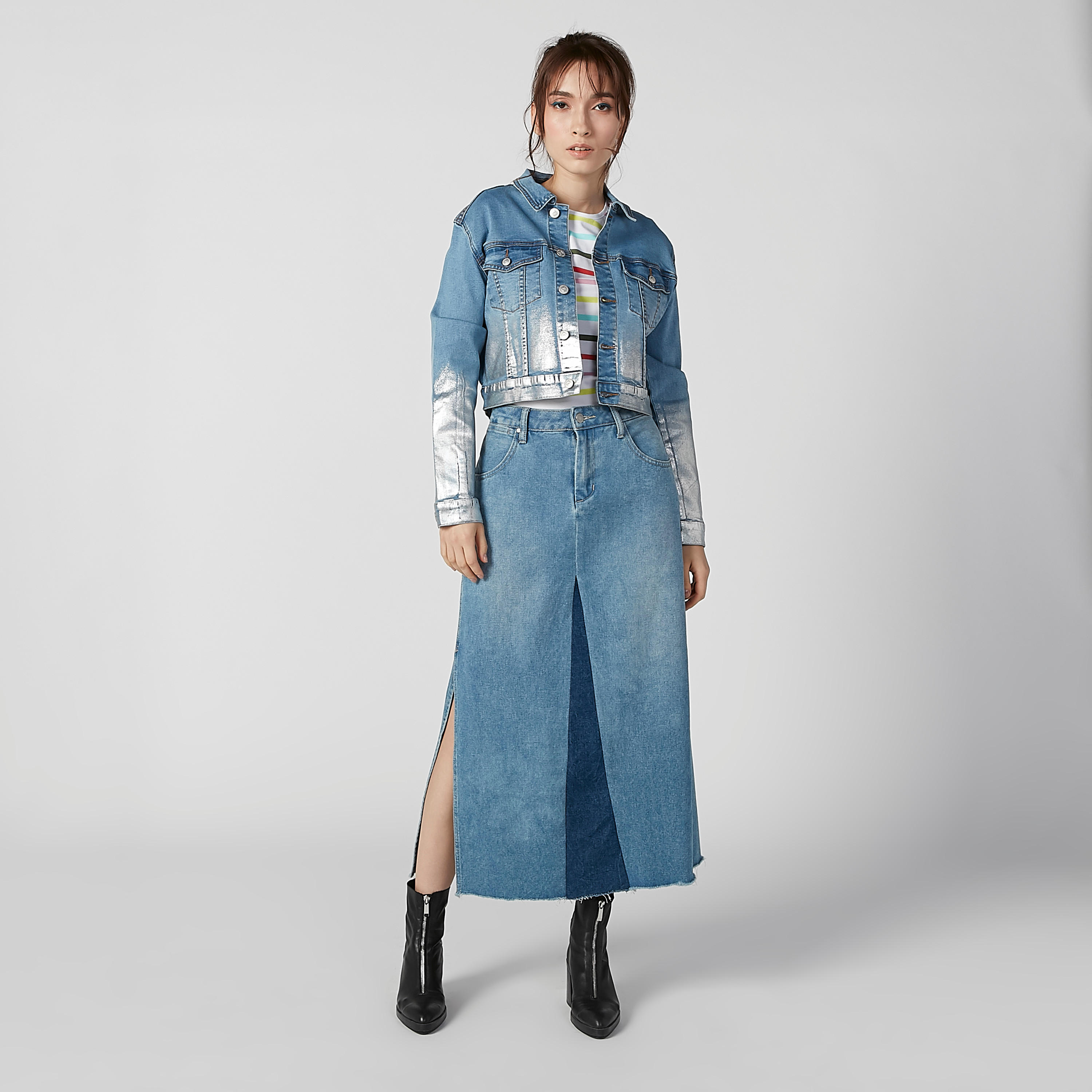 تيشيرت مقلم بياقة مستديرة وأكمام طويلة-women-clothing-tshirts-image-3