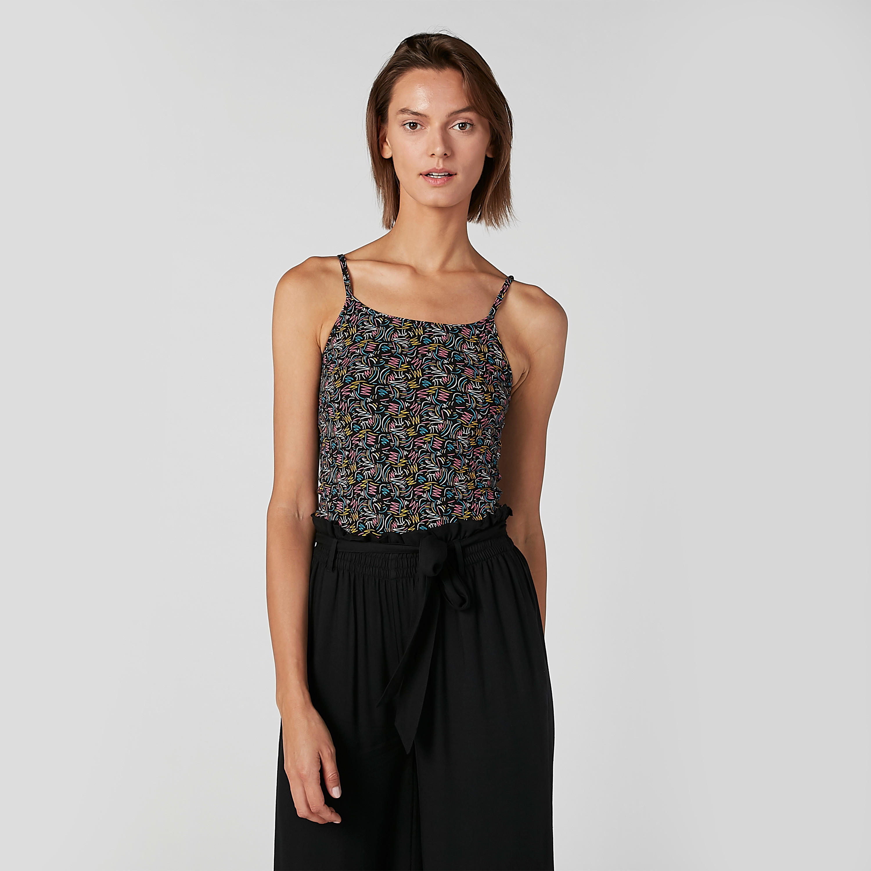 بلوزة بياقة عميقة وحمّالات رفيعة وطبعات-women-clothing-tshirts-image-2