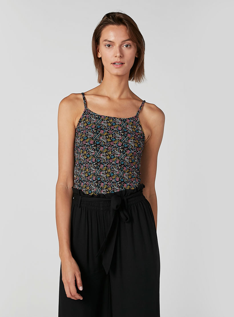 بلوزة بياقة عميقة وحمّالات رفيعة وطبعات-women-clothing-tshirts-image-2