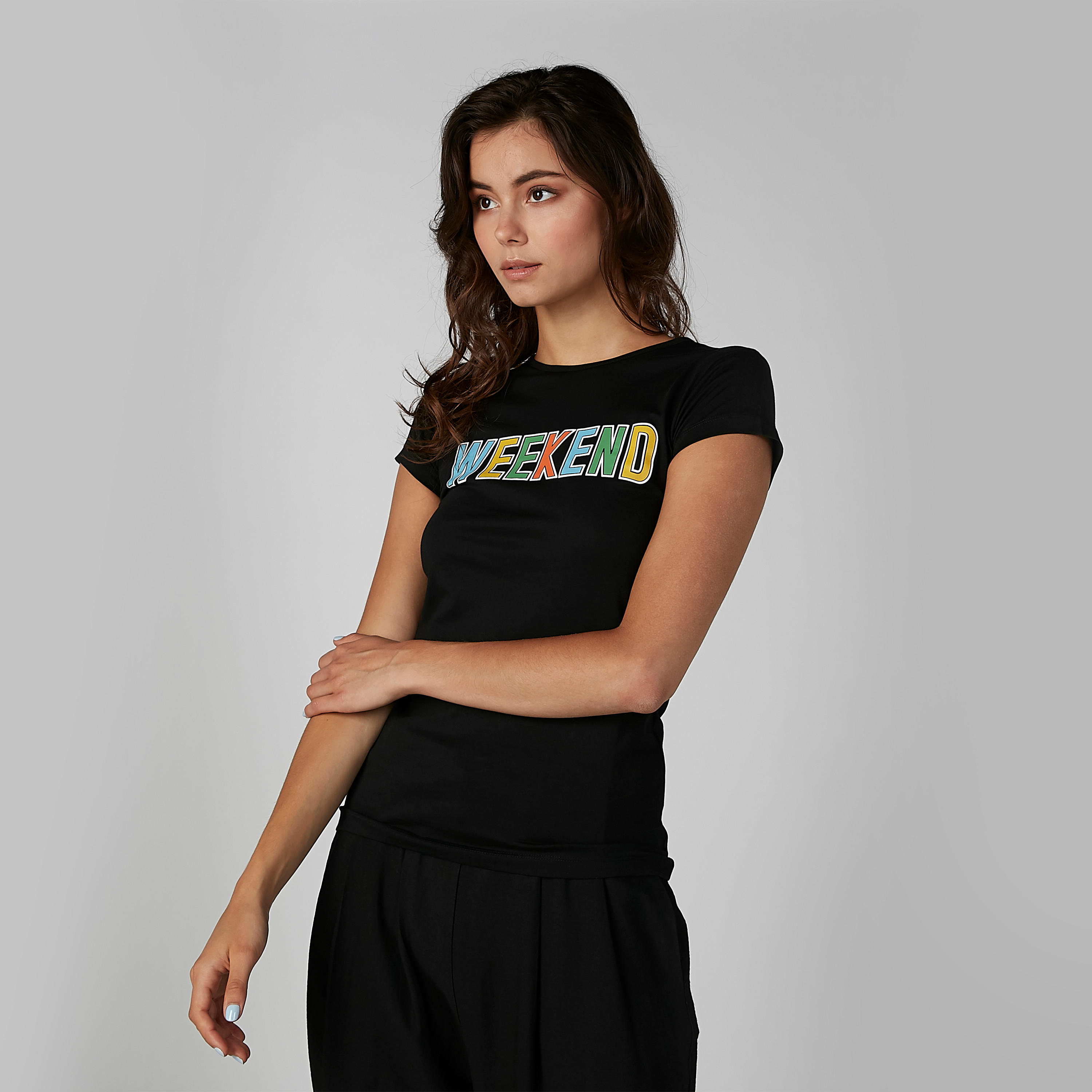 تيشيرت بقصّة سليم وياقة مستديرة وأكمام كاب وطبعات-women-clothing-tshirts-image-3