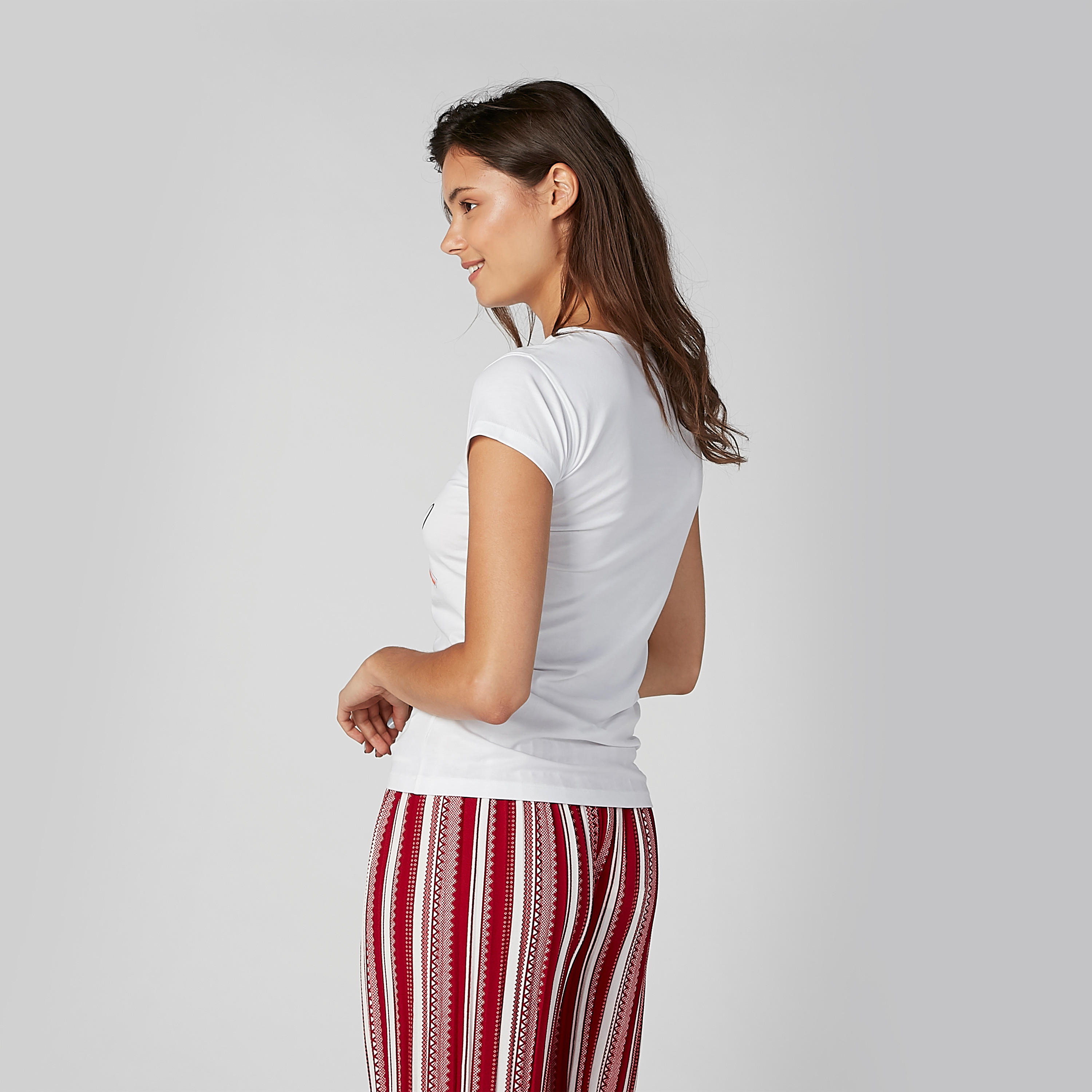 تيشيرت بقصّة سليم وياقة مستديرة وأكمام قصيرة وطبعات-women-clothing-tshirts-image-3