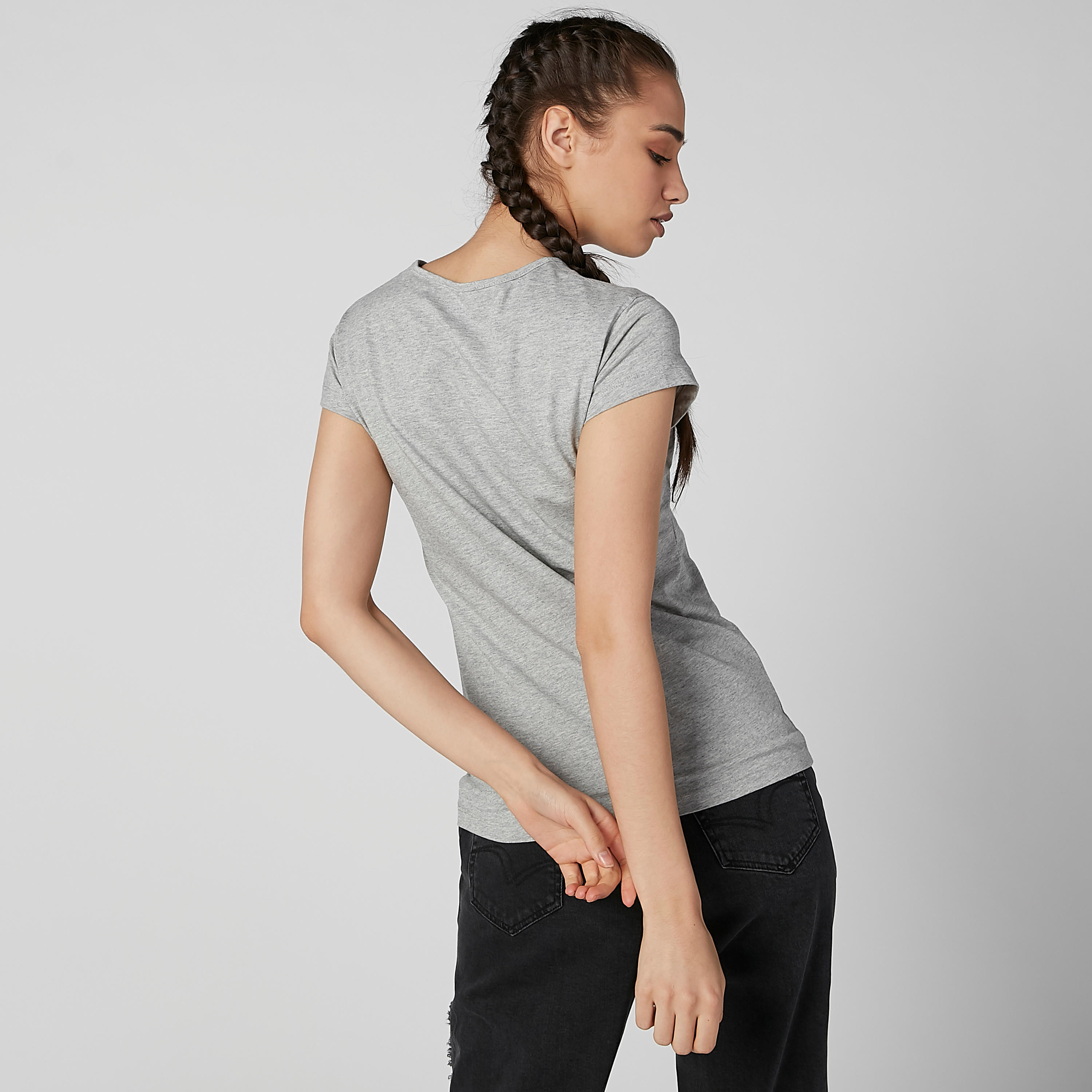 تيشيرت مستدام سليم بياقة مستديرة وأكمام كاب وطبعات-women-clothing-tshirts-image-3
