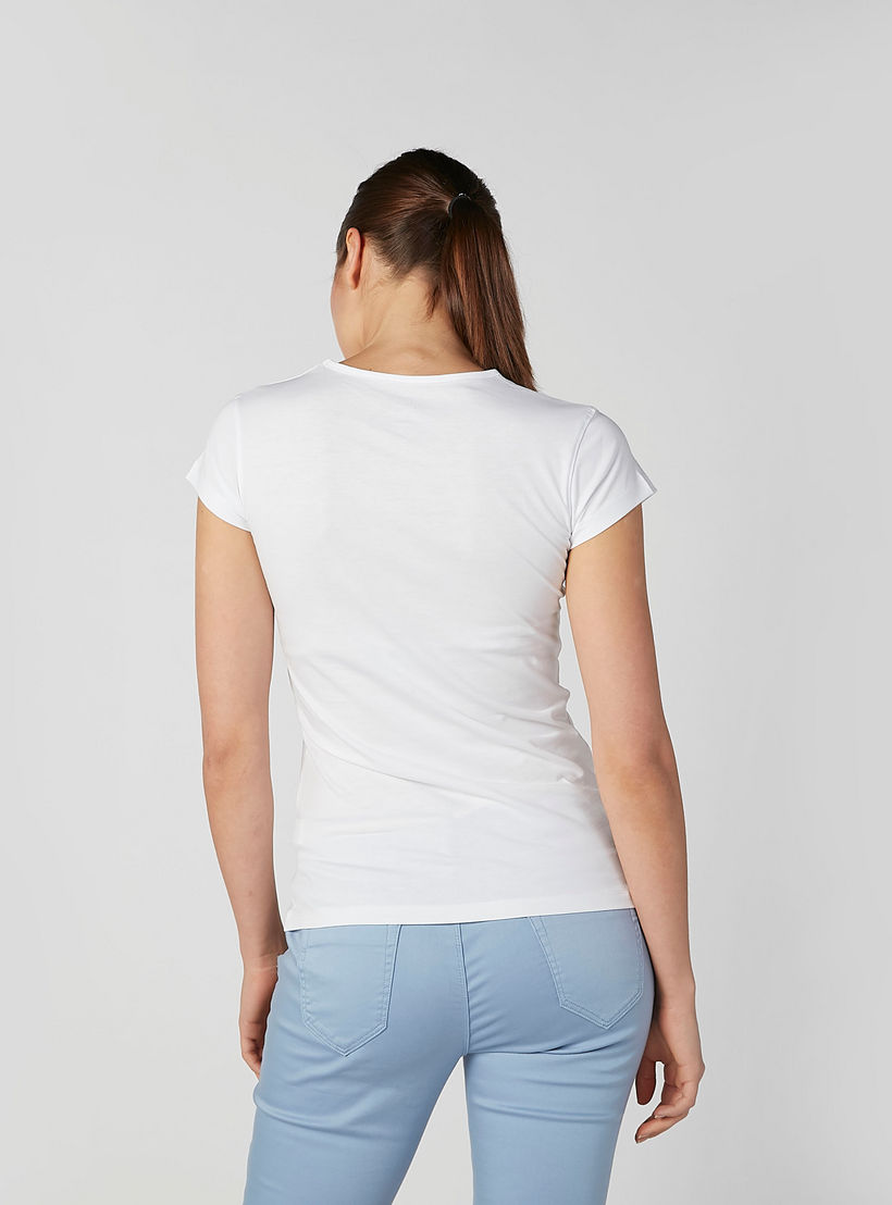 تيشيرت بقصّة سليم وياقة مستديرة وأكمام كاب وطبعات-women-clothing-tshirts-image-1