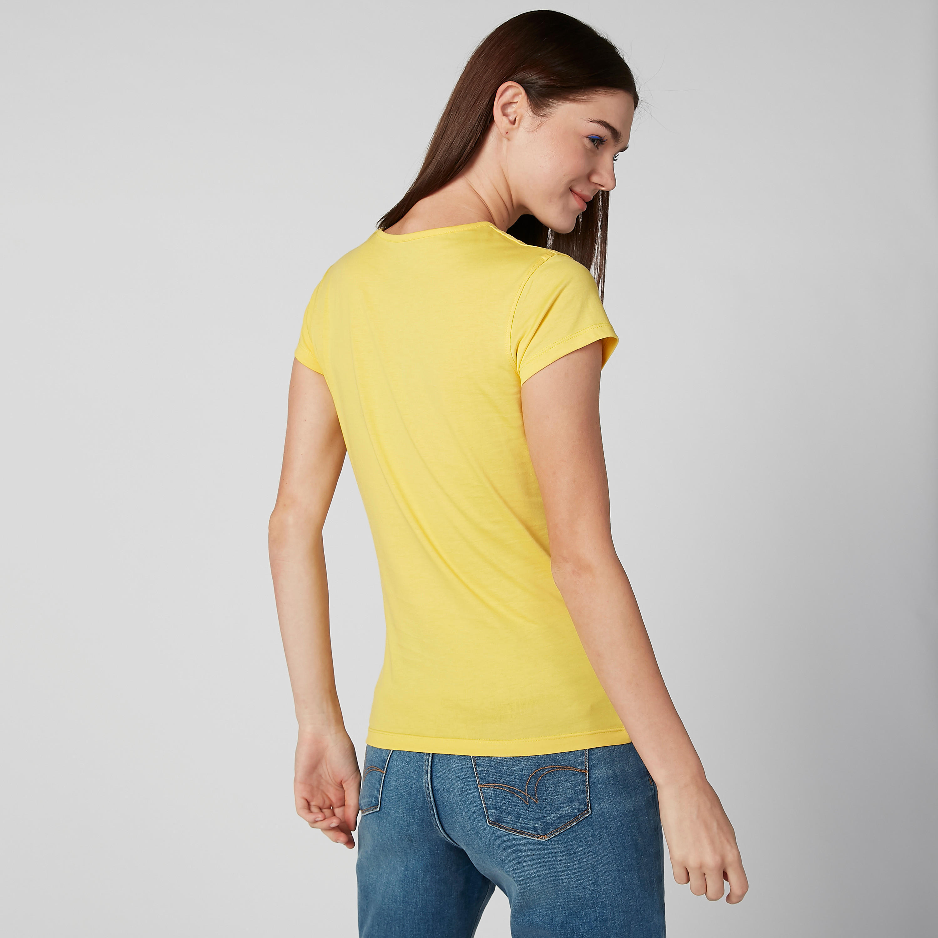 تيشيرت مستدام سليم بياقة مستديرة وطبعات -women-clothing-tshirts-image-4